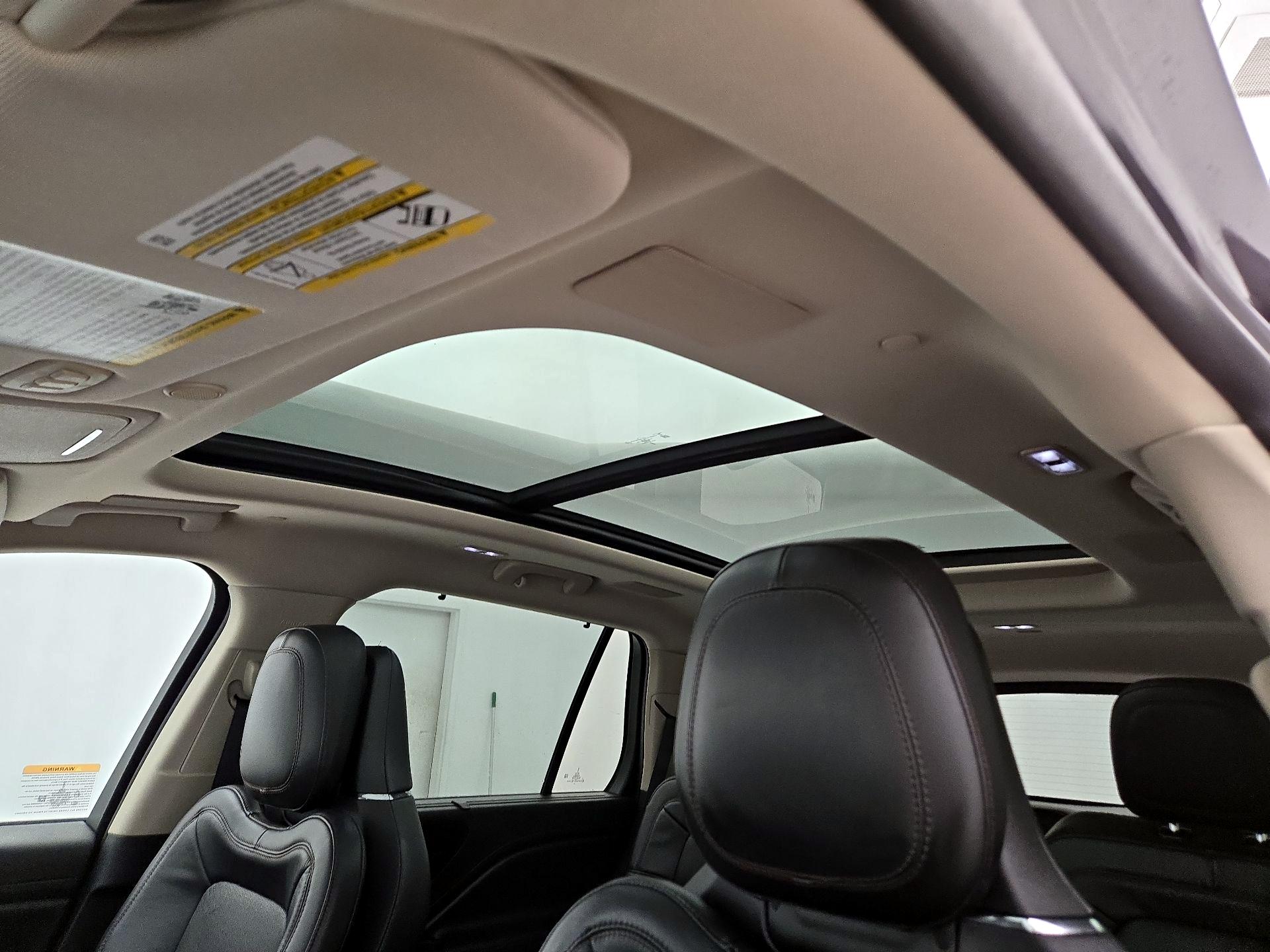 Thumbnail: 2021 Lincoln Aviator - 20