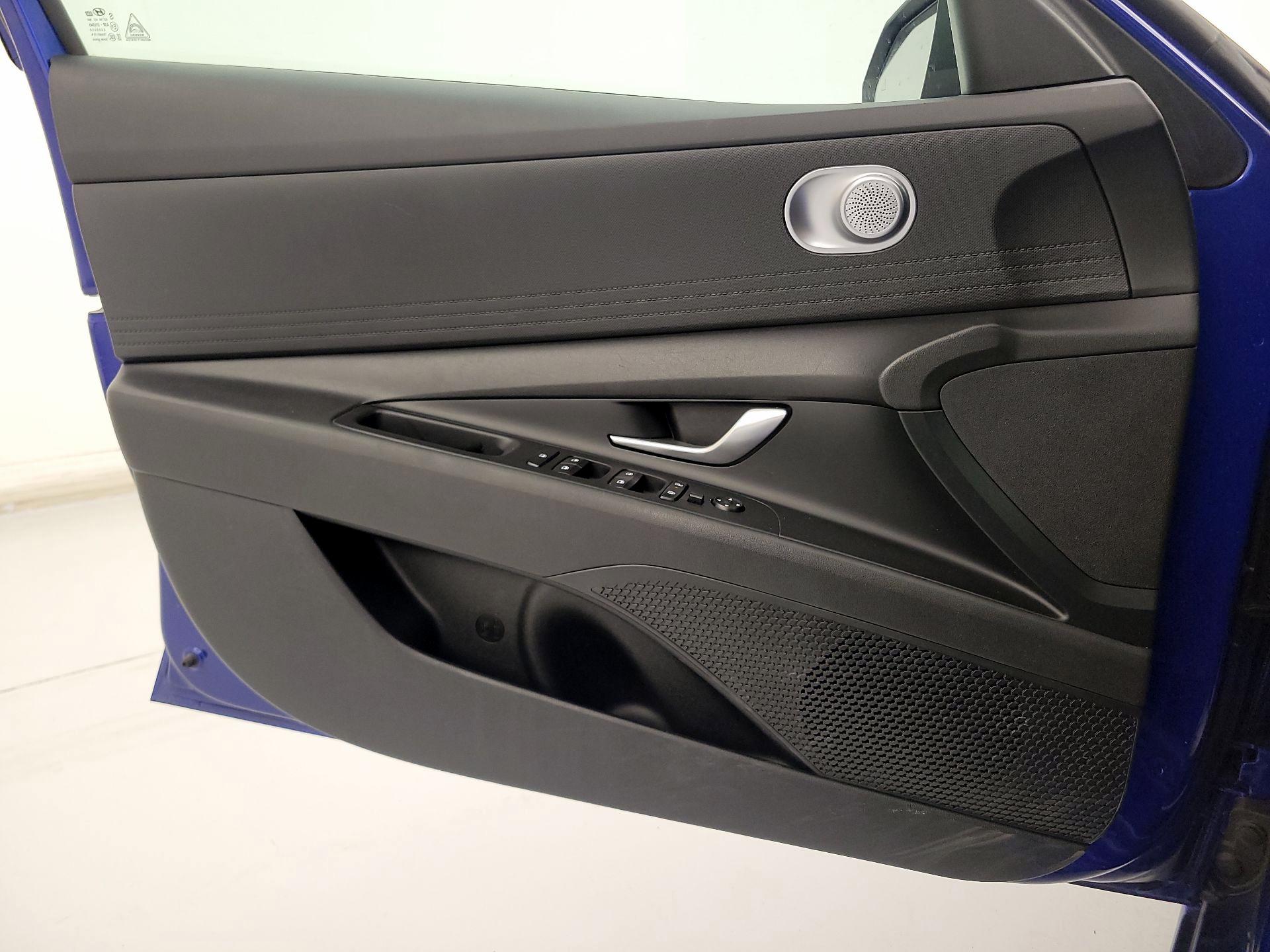 Thumbnail: 2024 Hyundai Elantra - 12