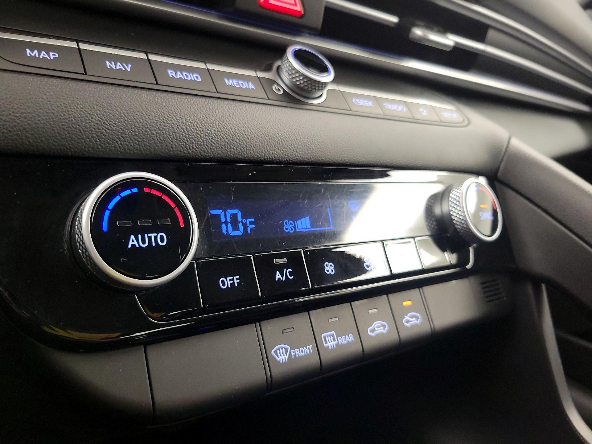 Thumbnail: 2024 Hyundai Elantra - 17