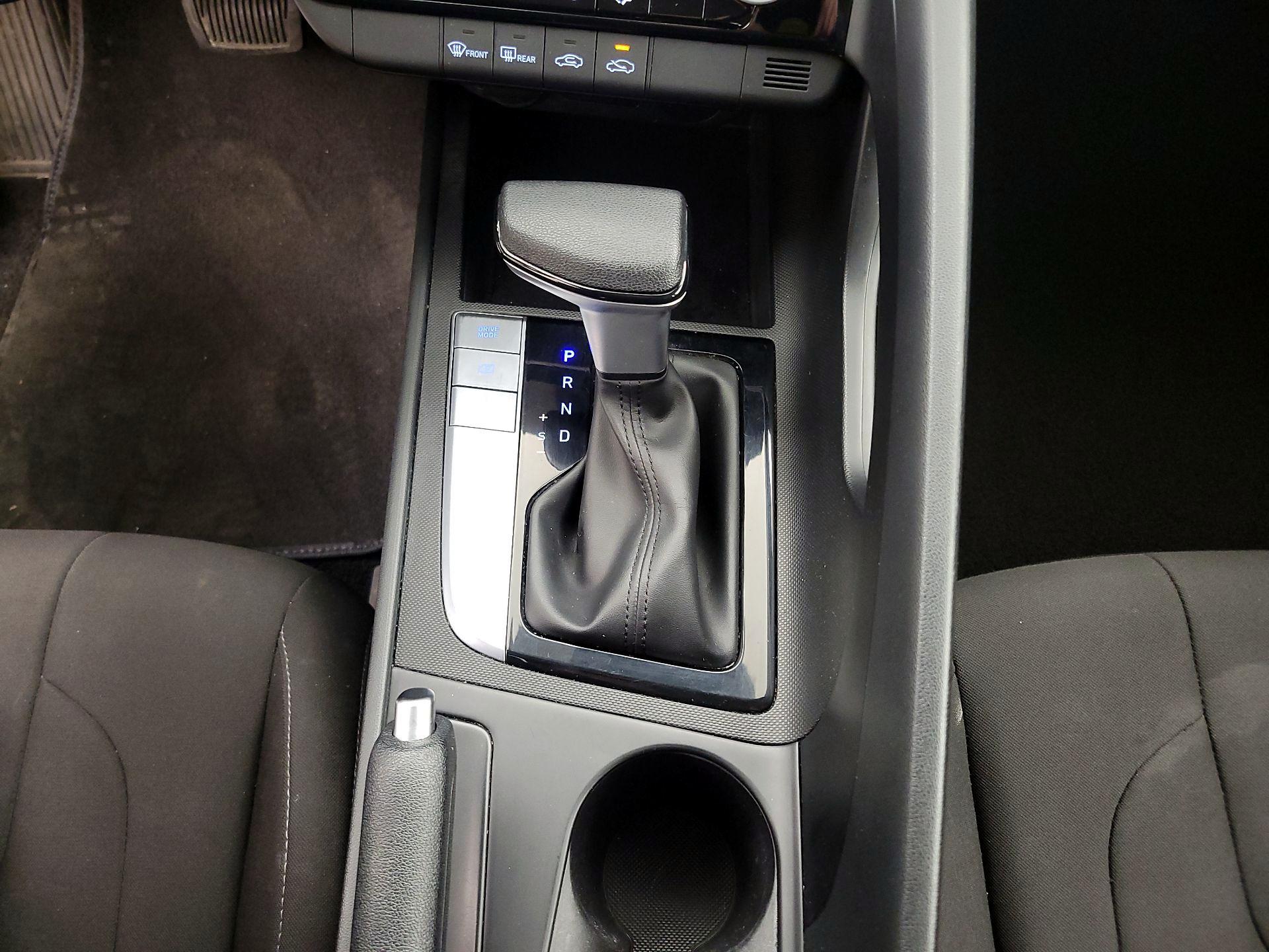 Thumbnail: 2024 Hyundai Elantra - 18