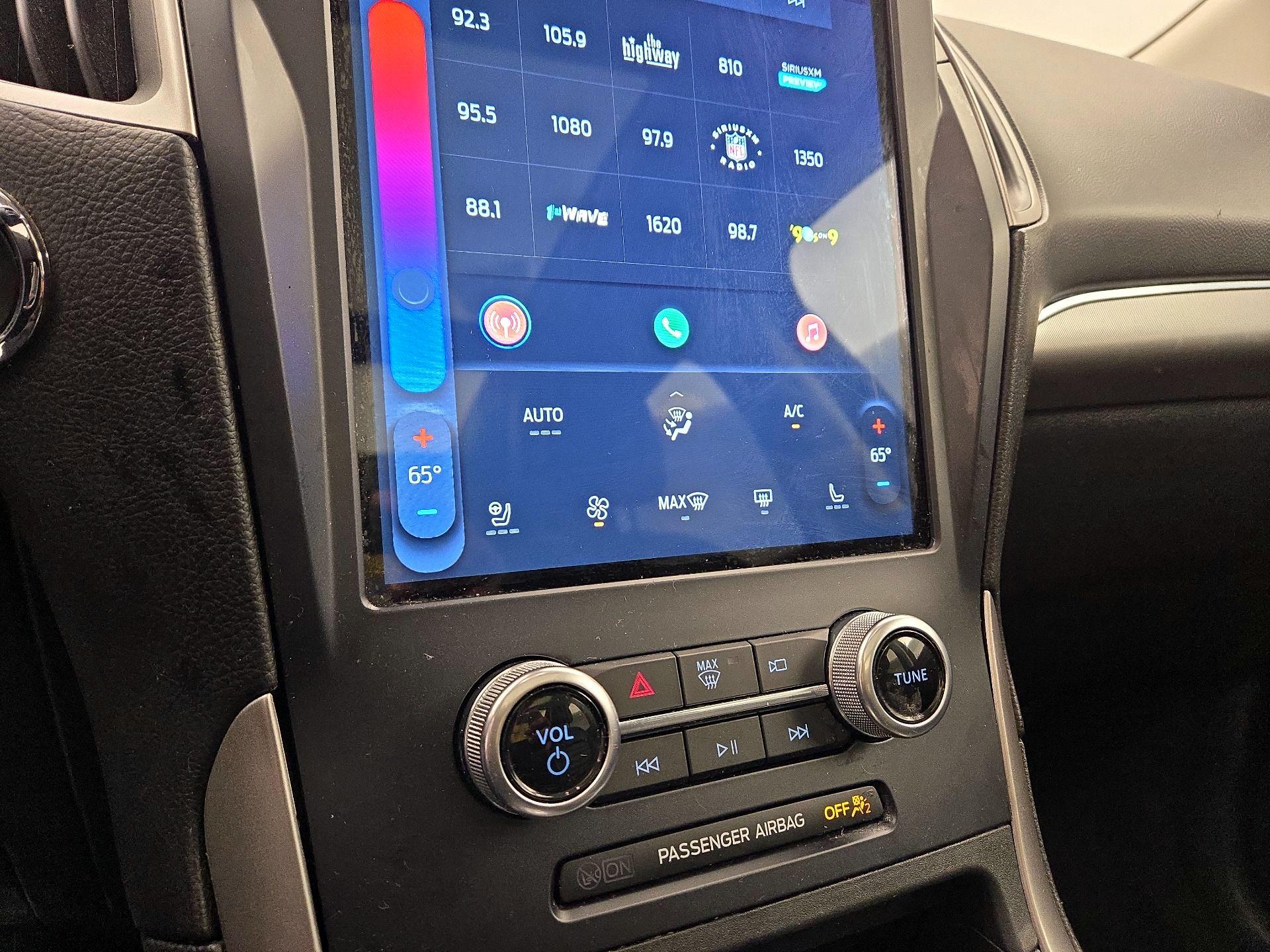 Thumbnail: 2022 Ford Edge - 16