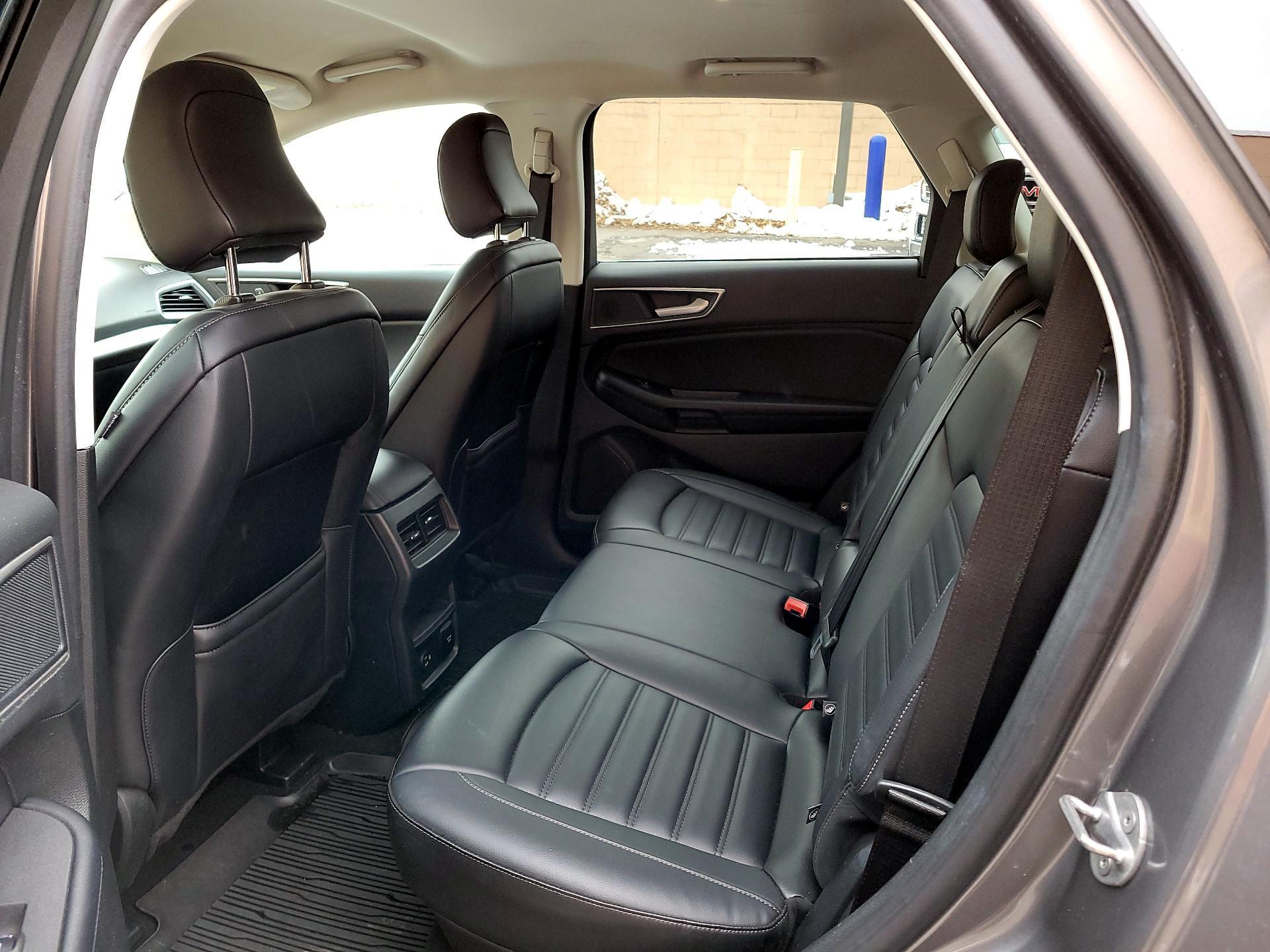 Thumbnail: 2022 Ford Edge - 17