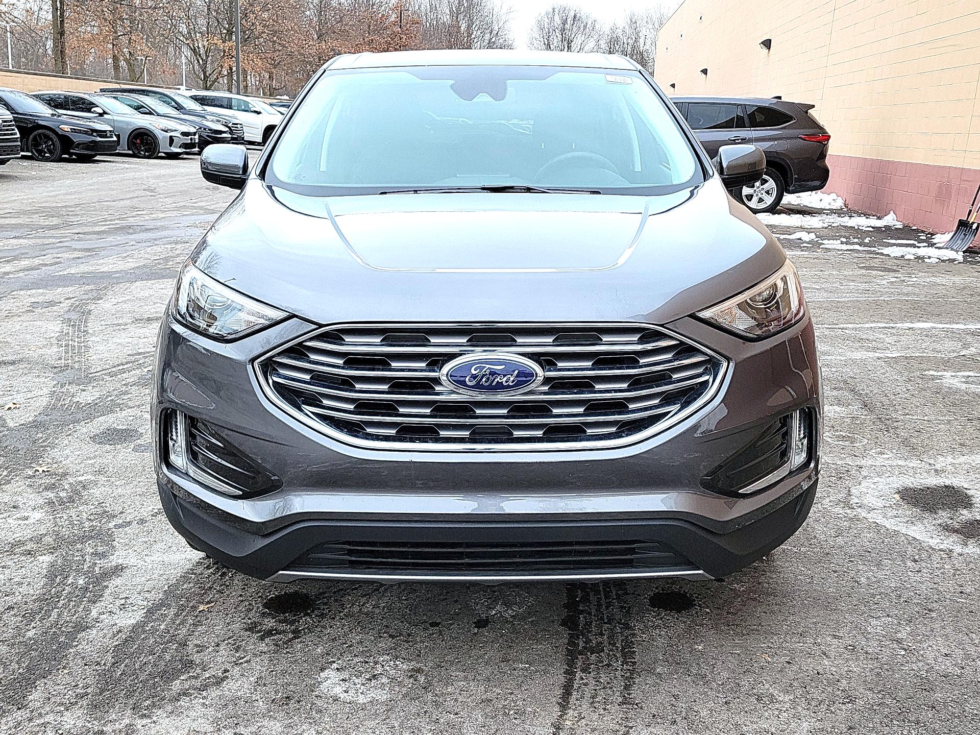 Thumbnail: 2022 Ford Edge - 2