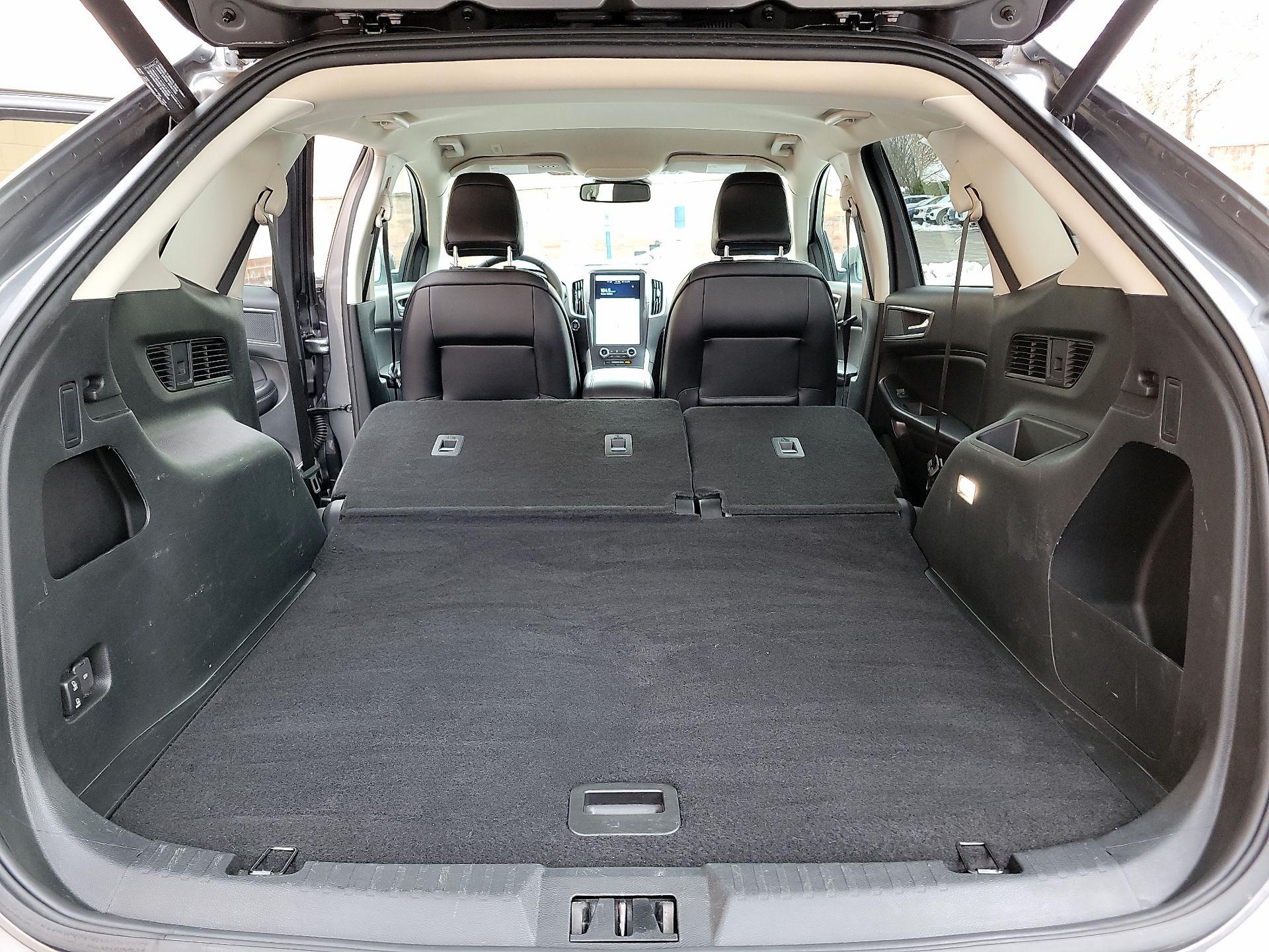 Thumbnail: 2022 Ford Edge - 19