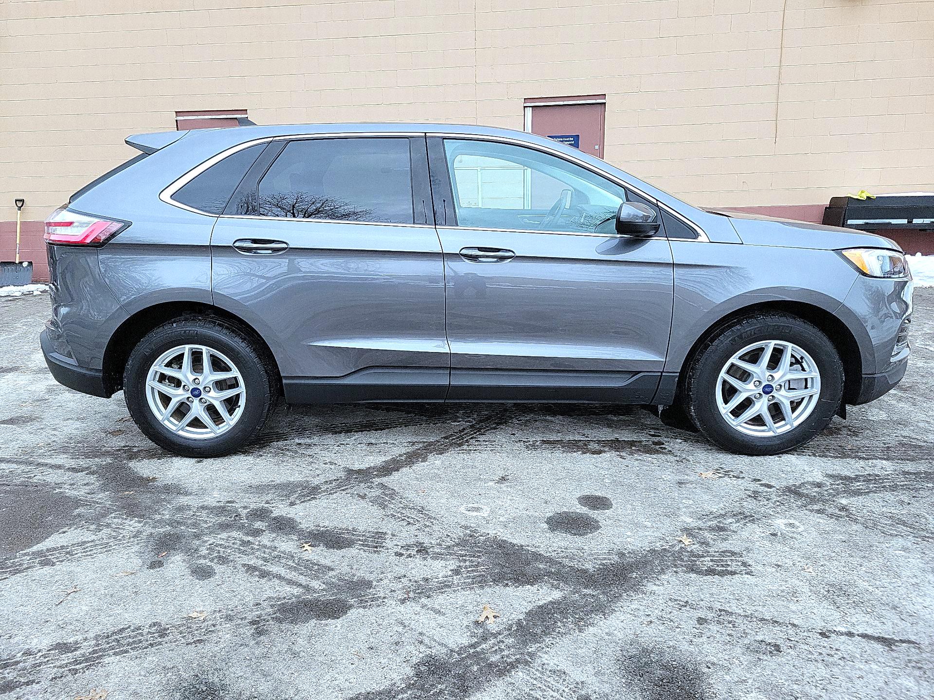 Thumbnail: 2022 Ford Edge - 4