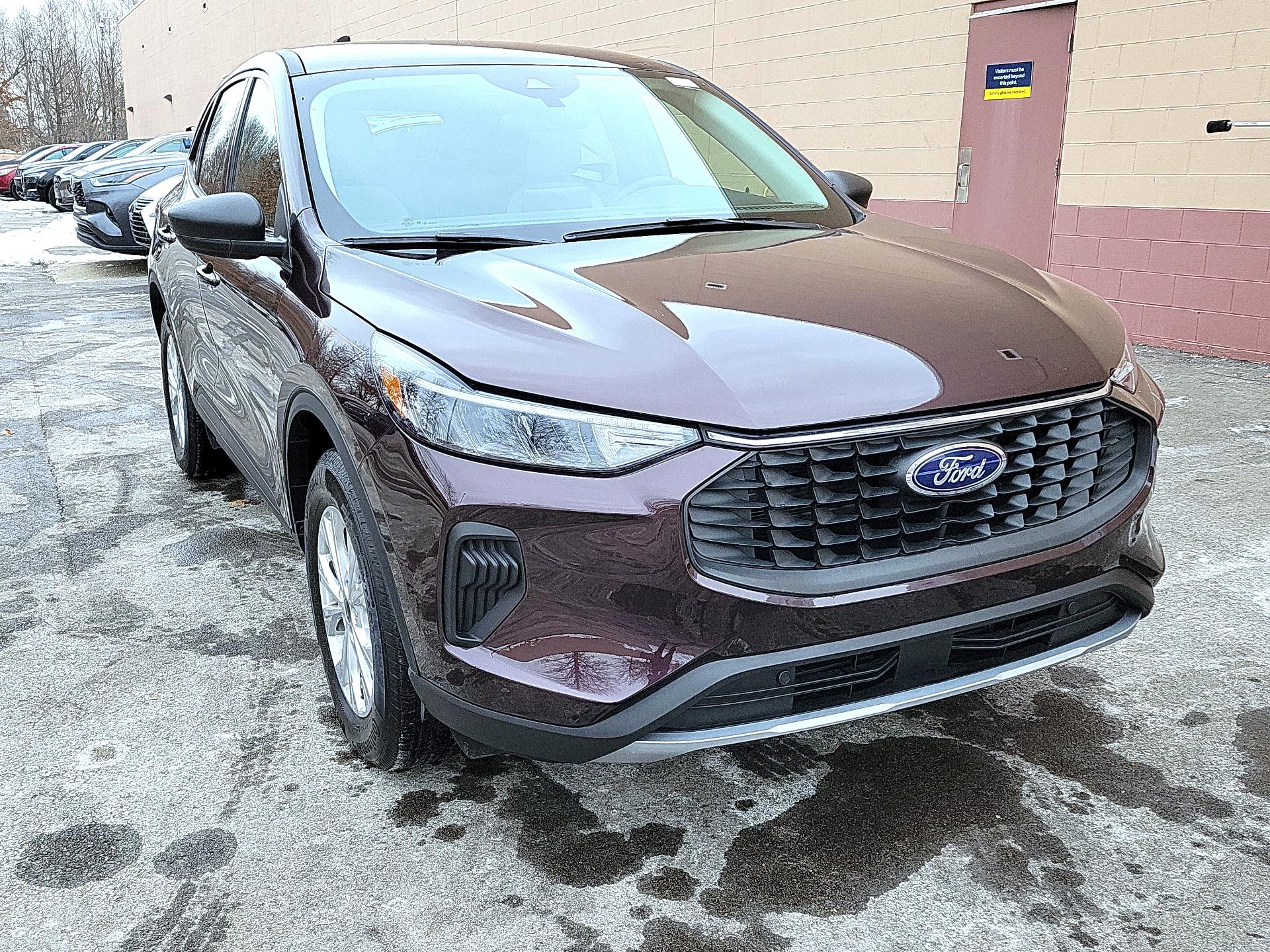 Thumbnail: 2023 Ford Escape - 1