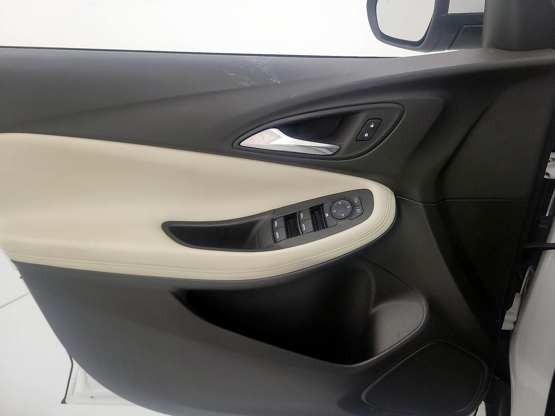 Thumbnail: 2023 Buick Encore GX - 12