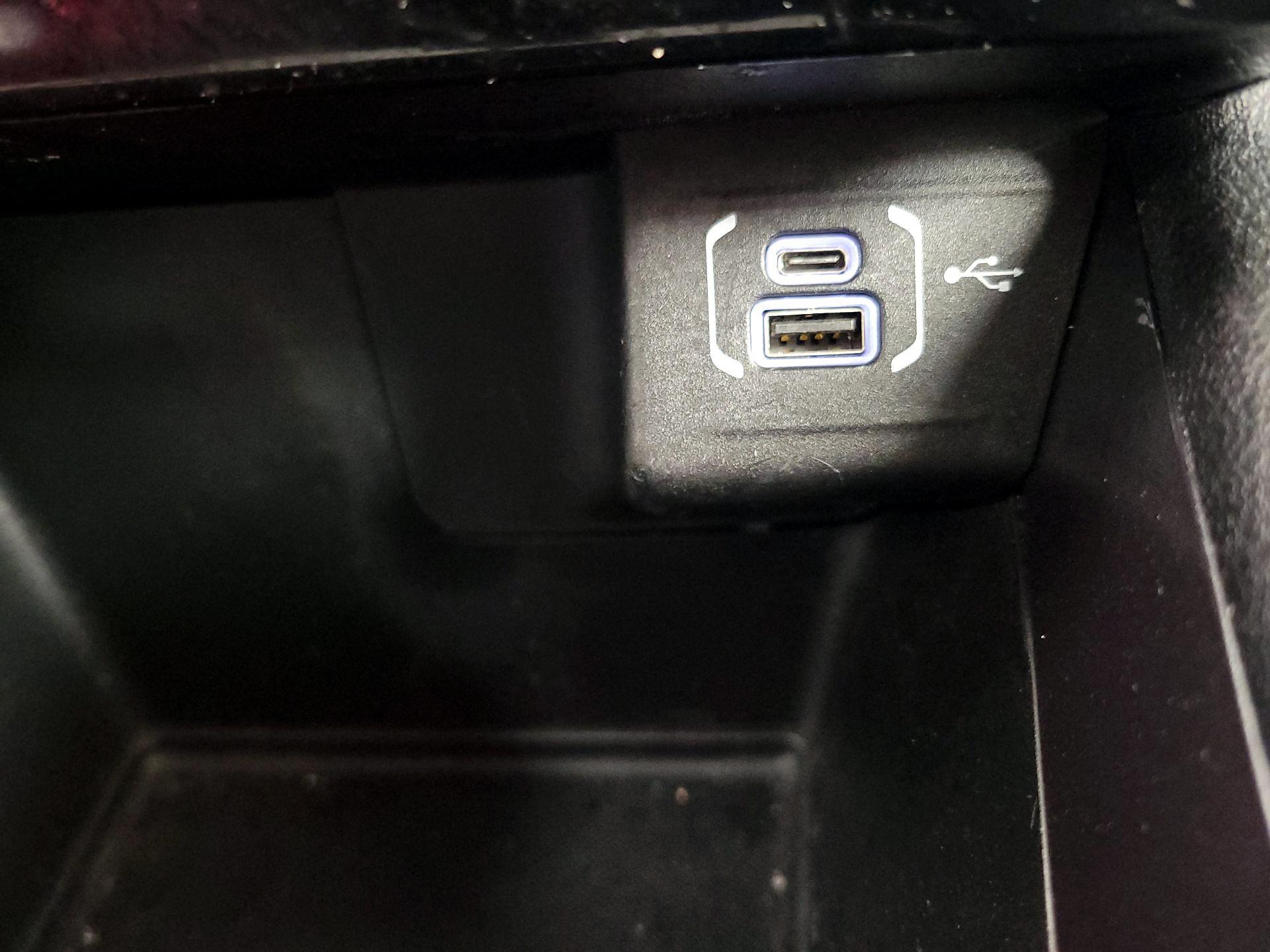 Thumbnail: 2022 Jeep Compass - 18