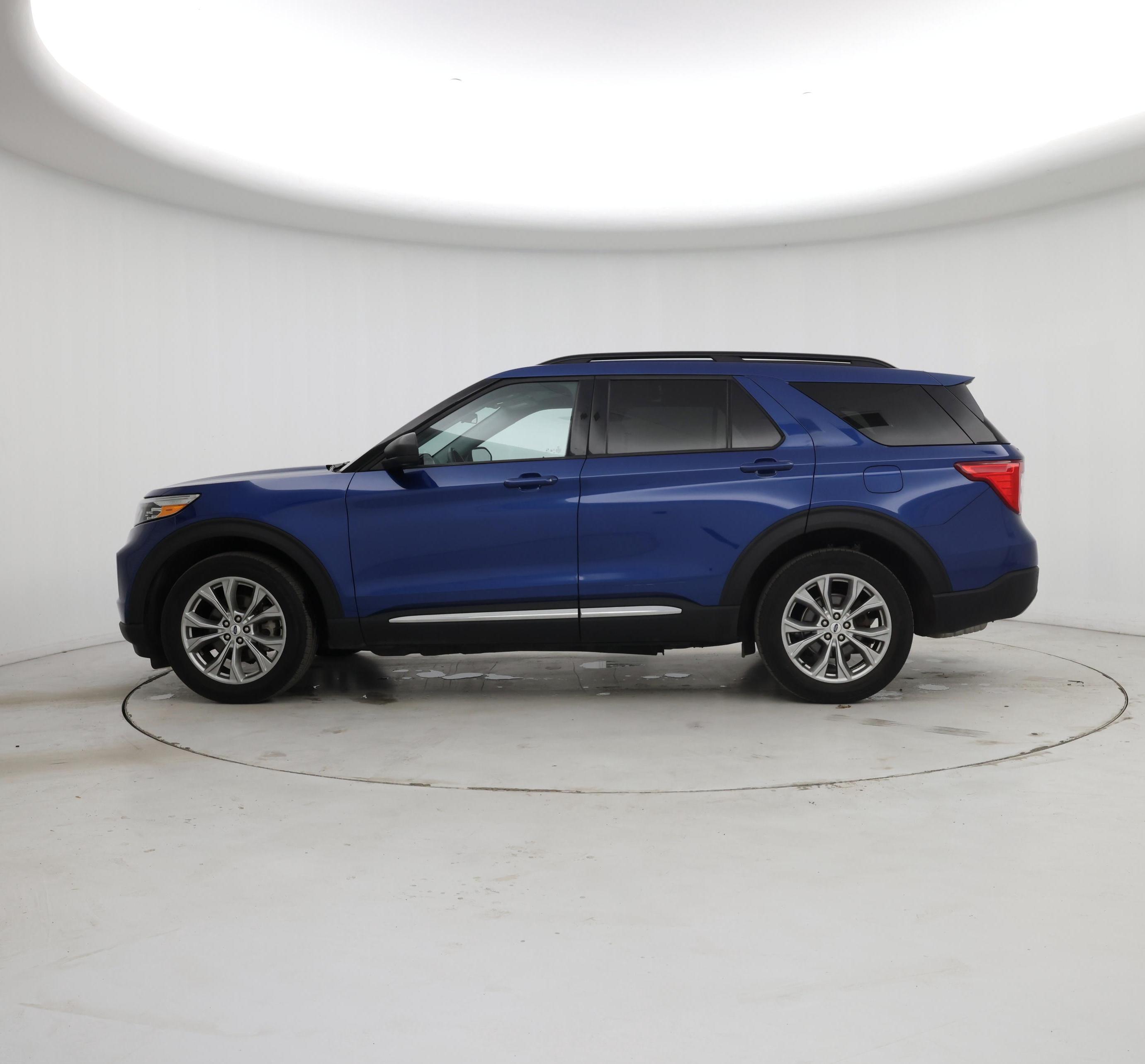 Thumbnail: 2023 Ford Explorer - 3