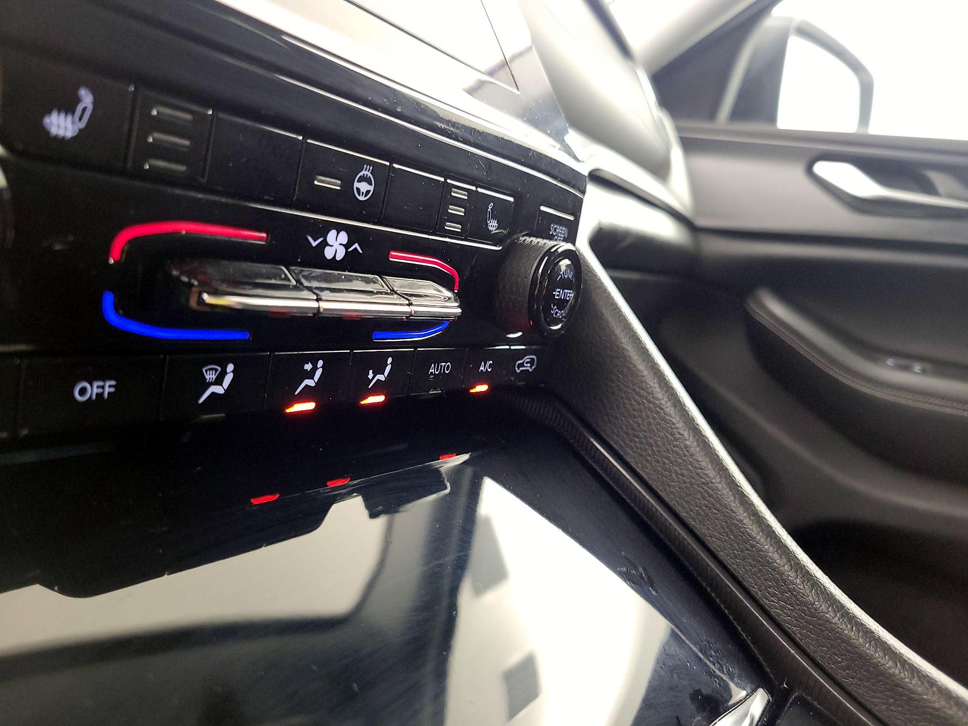 Thumbnail: 2024 Jeep Grand Cherokee L - 16