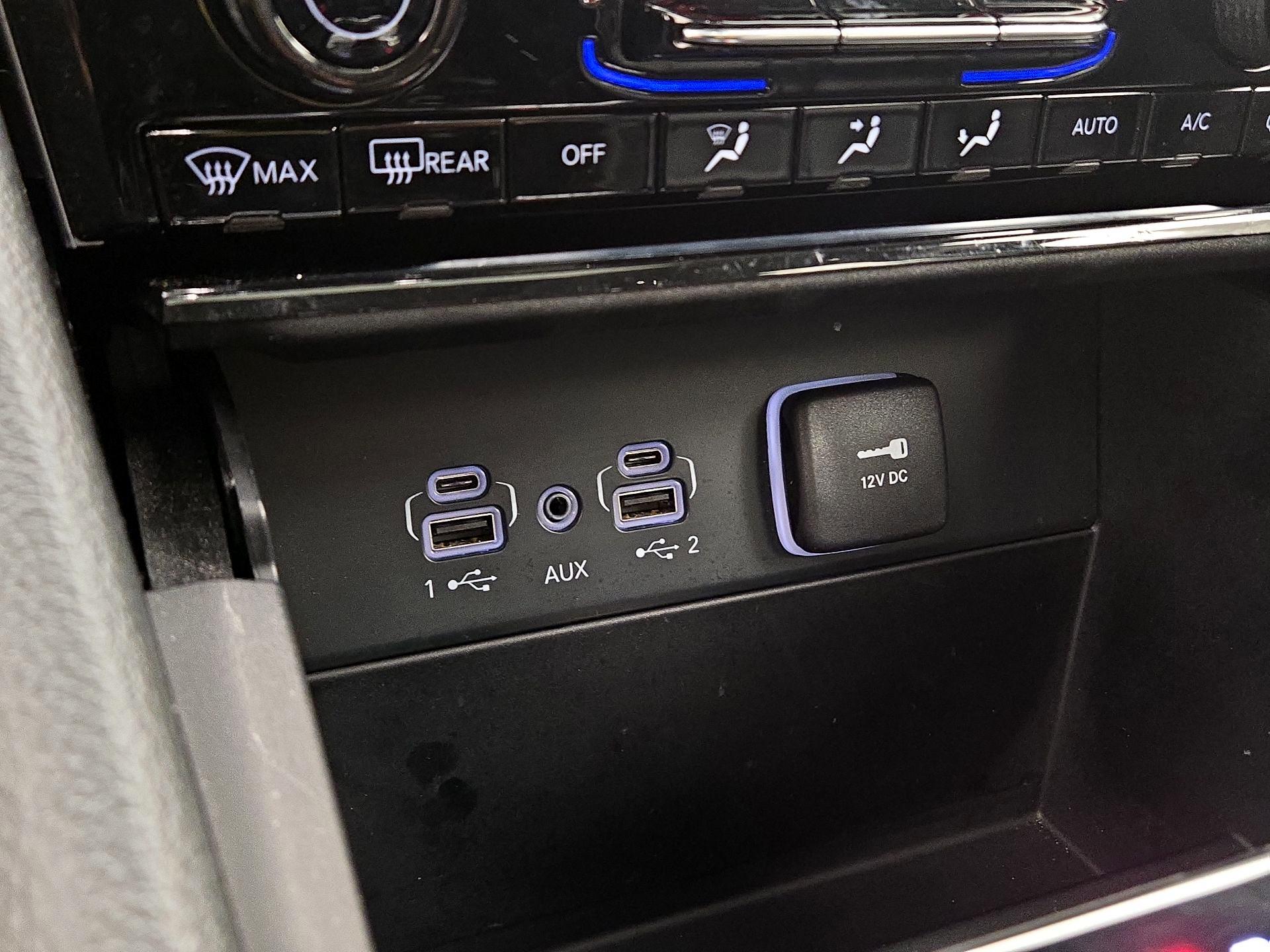 Thumbnail: 2023 Jeep Grand Cherokee - 18