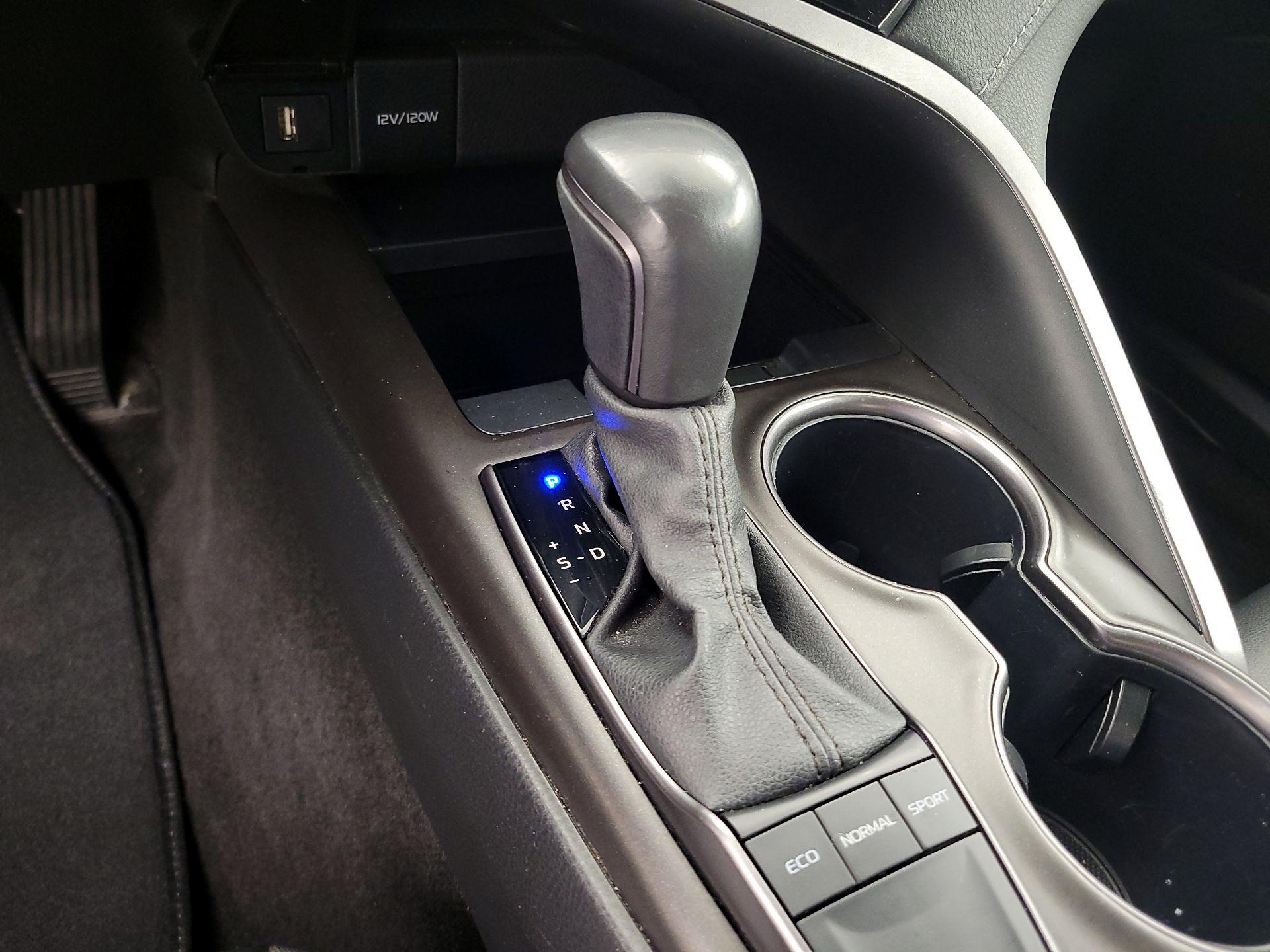 Thumbnail: 2024 Toyota Camry - 17