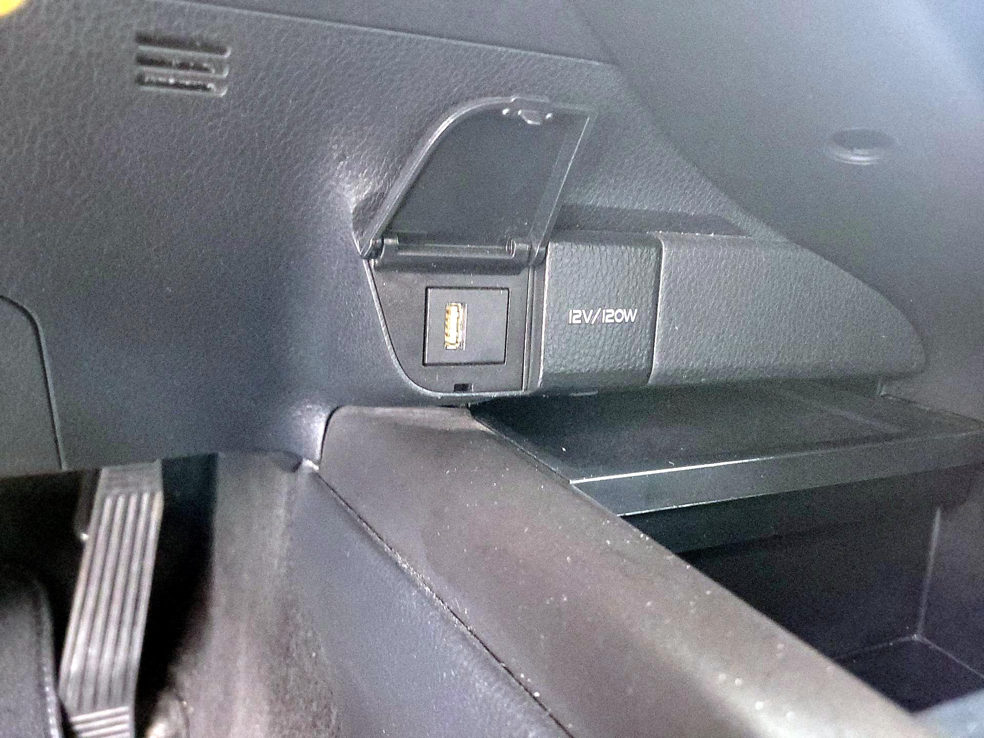 Thumbnail: 2024 Toyota Camry - 18