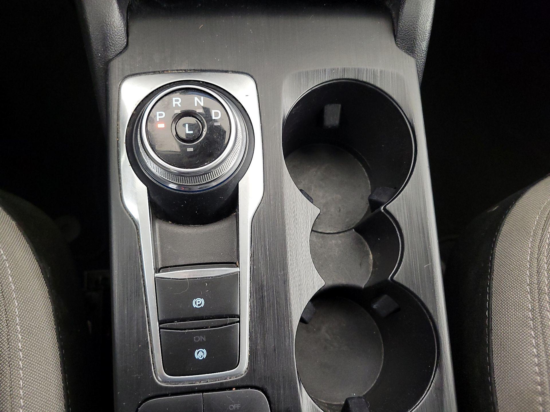 Thumbnail: 2022 Ford Escape - 17