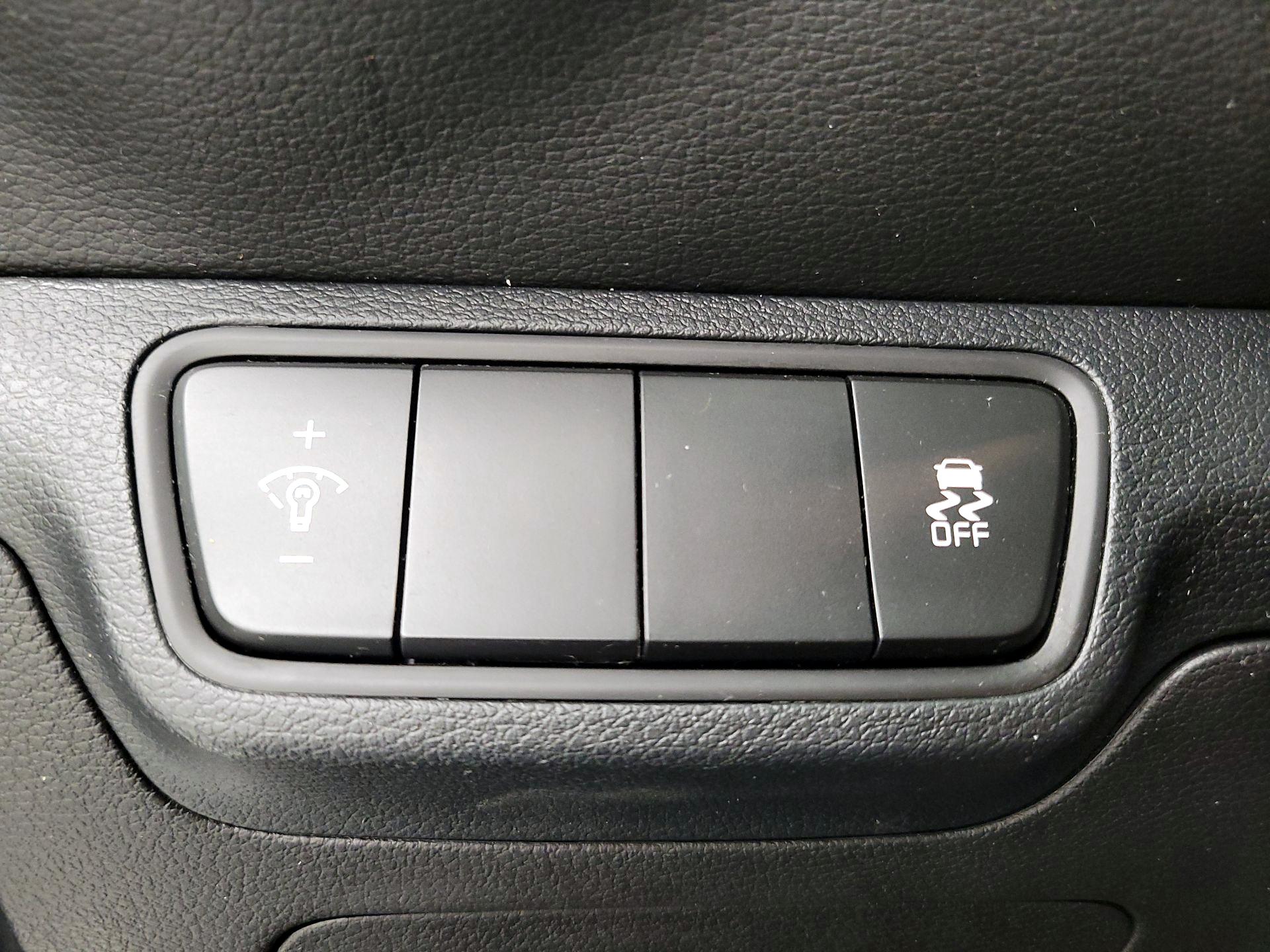 Thumbnail: 2024 Kia Forte - 13