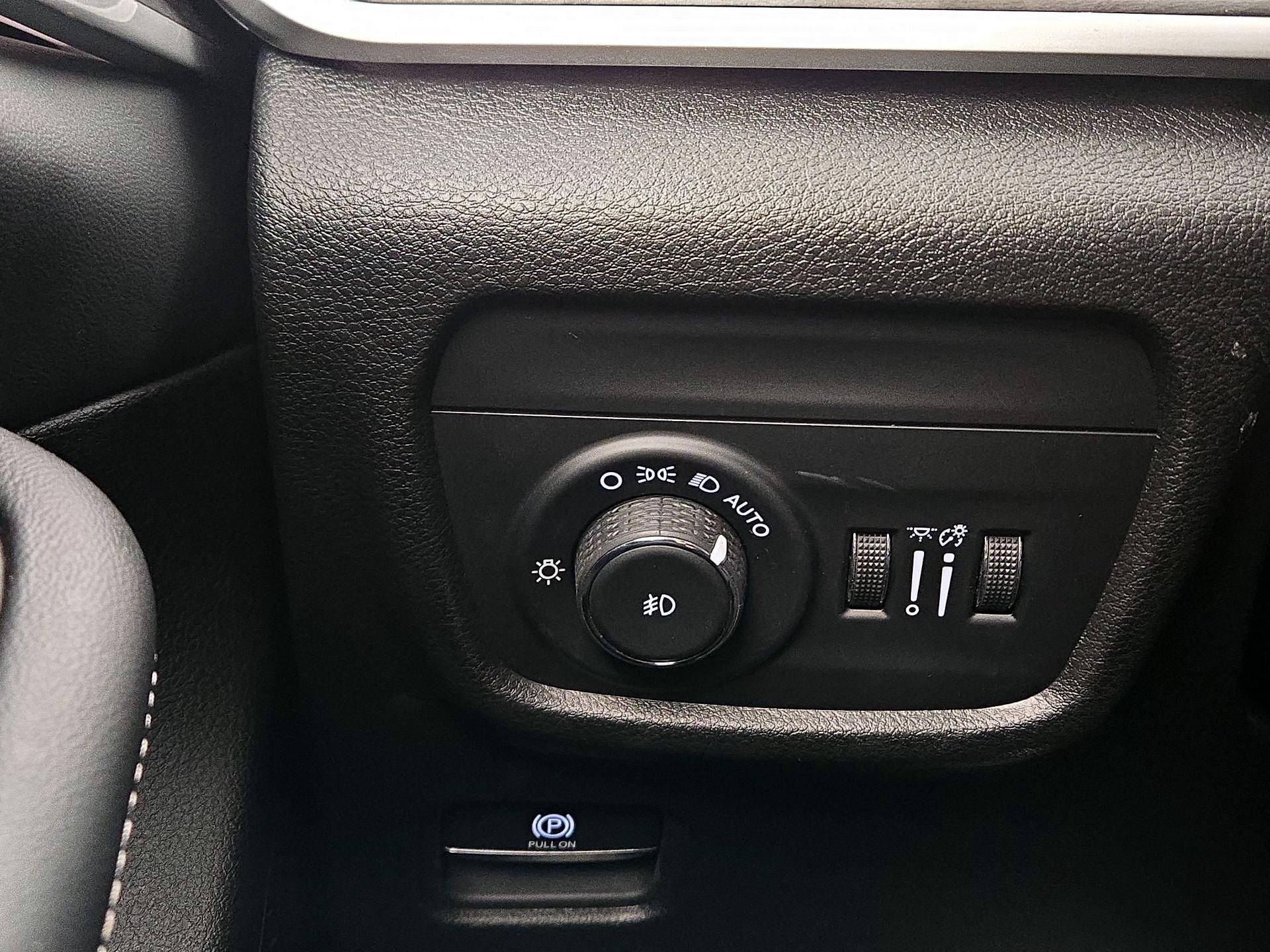 Thumbnail: 2023 Jeep Grand Cherokee - 13