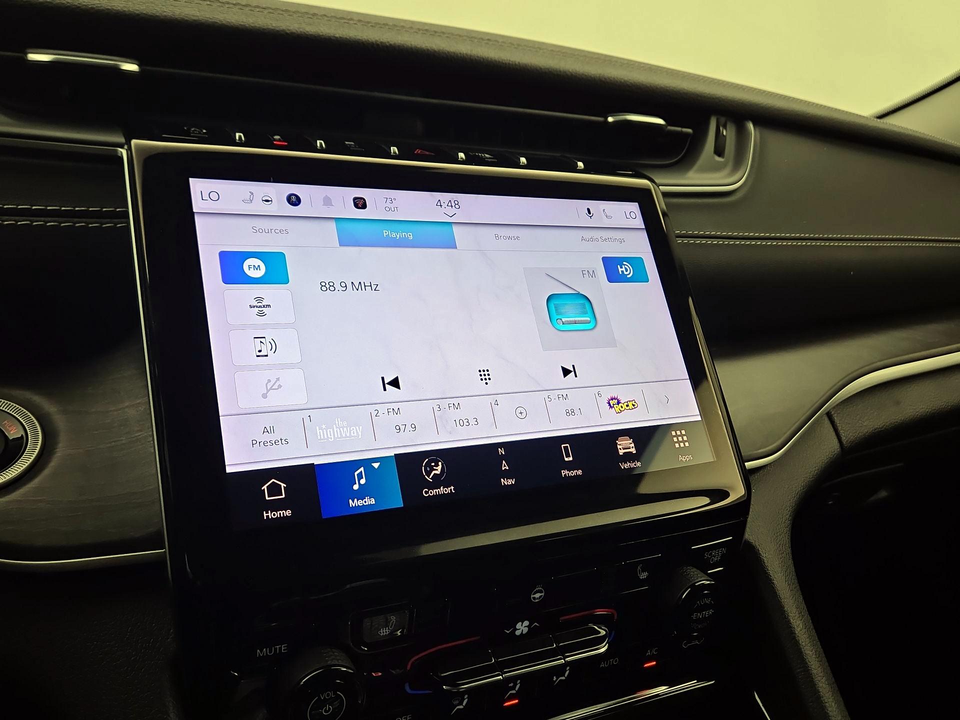 Thumbnail: 2023 Jeep Grand Cherokee - 15