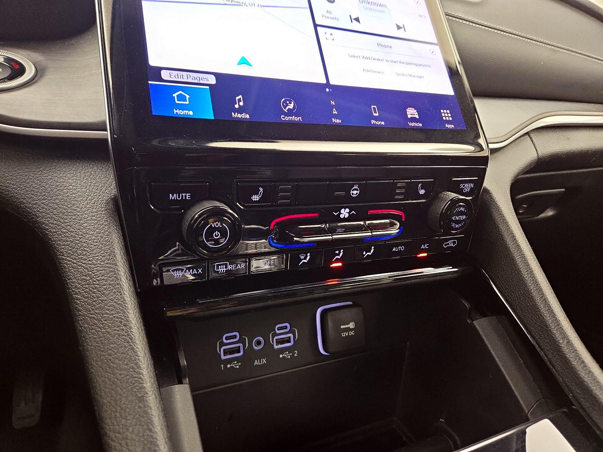 Thumbnail: 2023 Jeep Grand Cherokee - 16