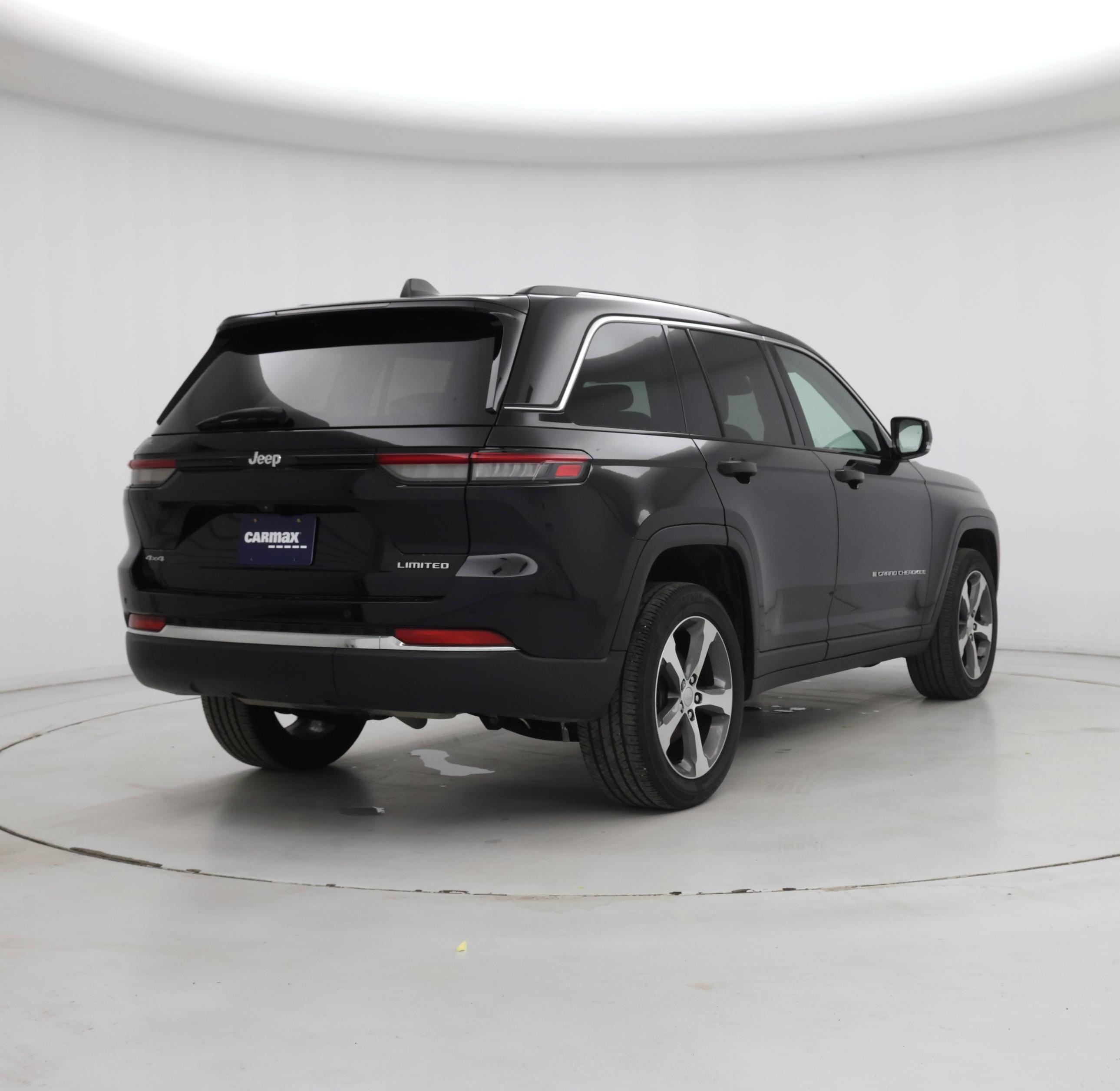 Thumbnail: 2023 Jeep Grand Cherokee - 8