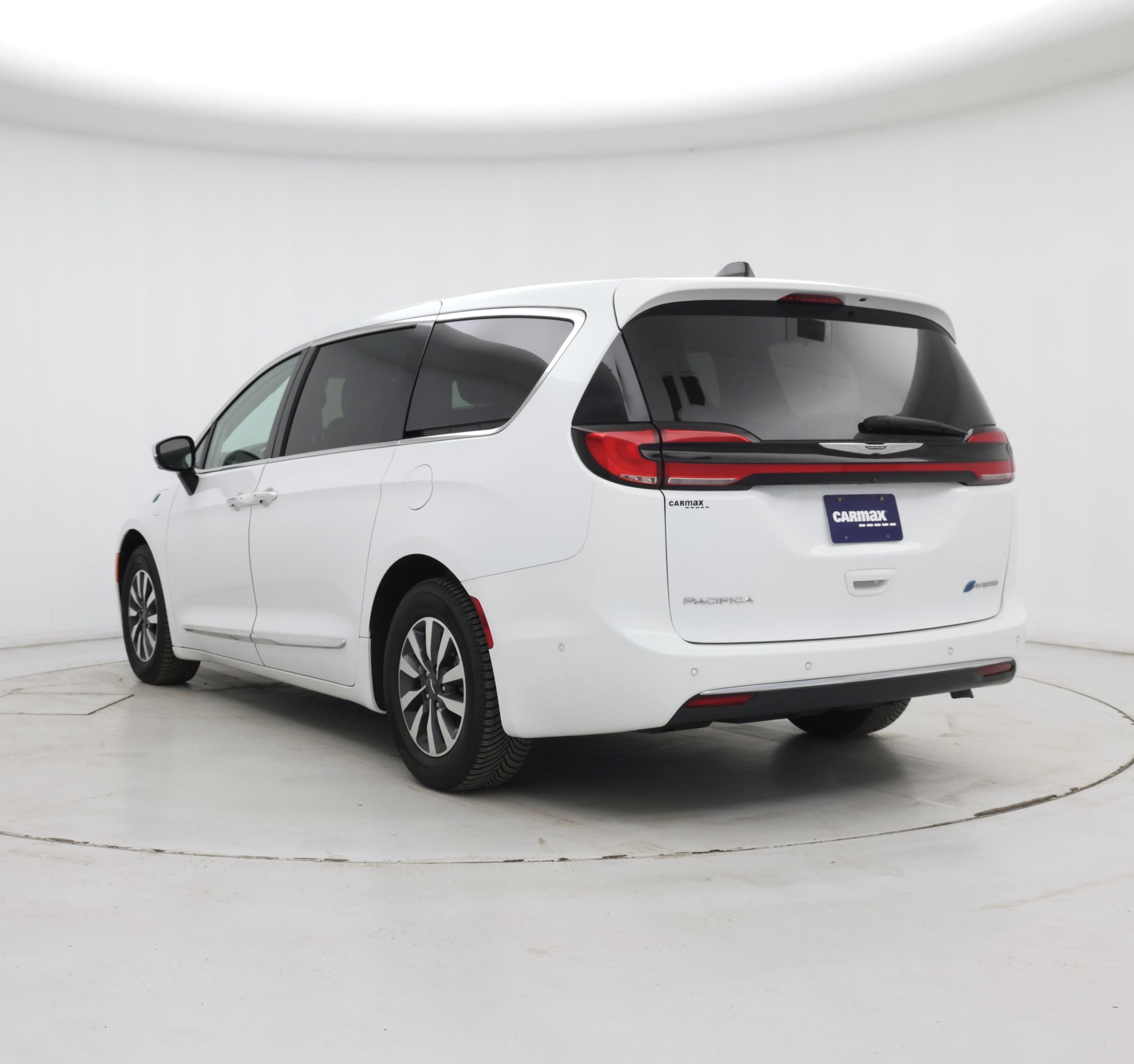 Thumbnail: 2023 Chrysler Pacifica - 2