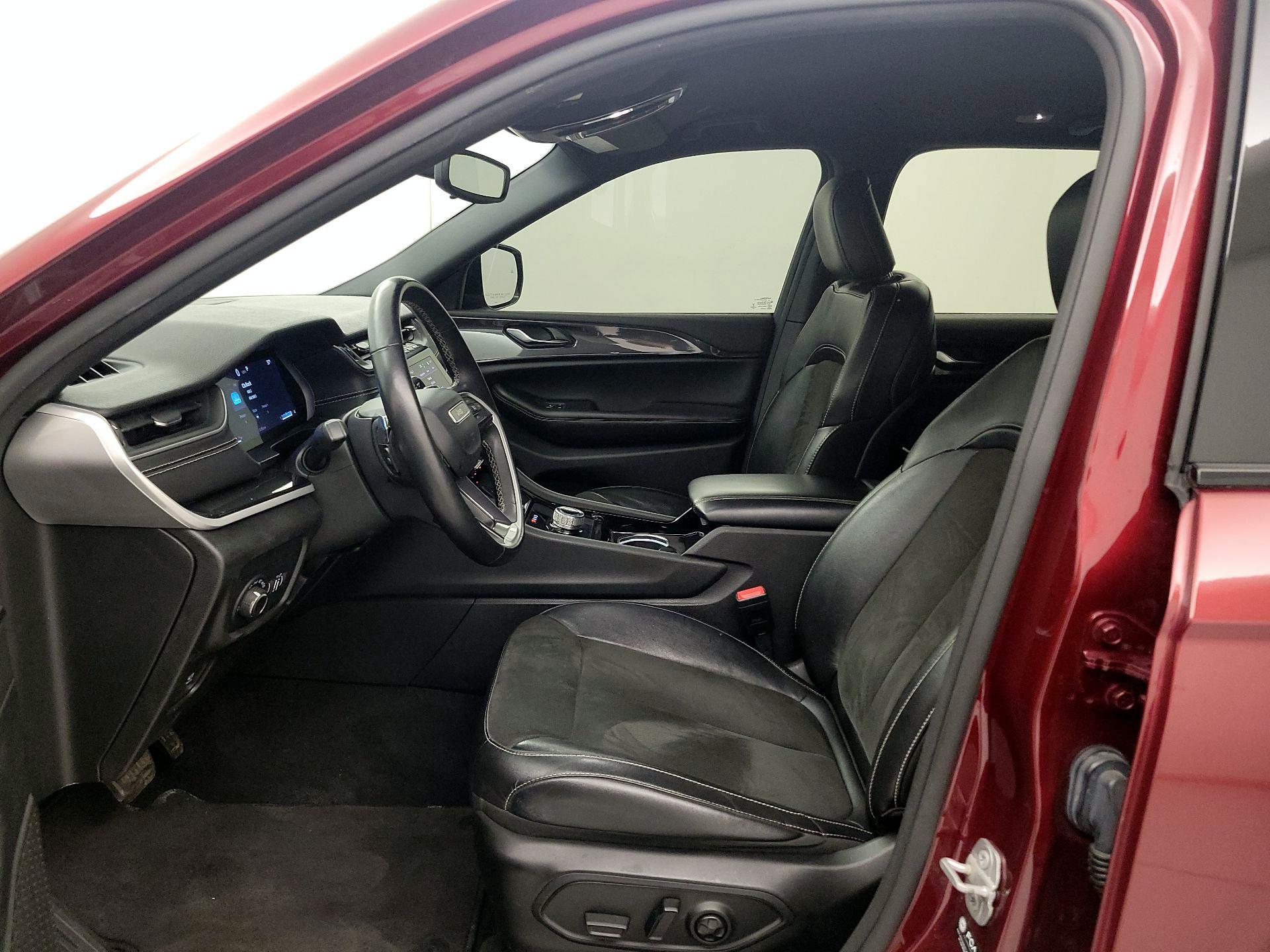 Thumbnail: 2022 Jeep Grand Cherokee - 11