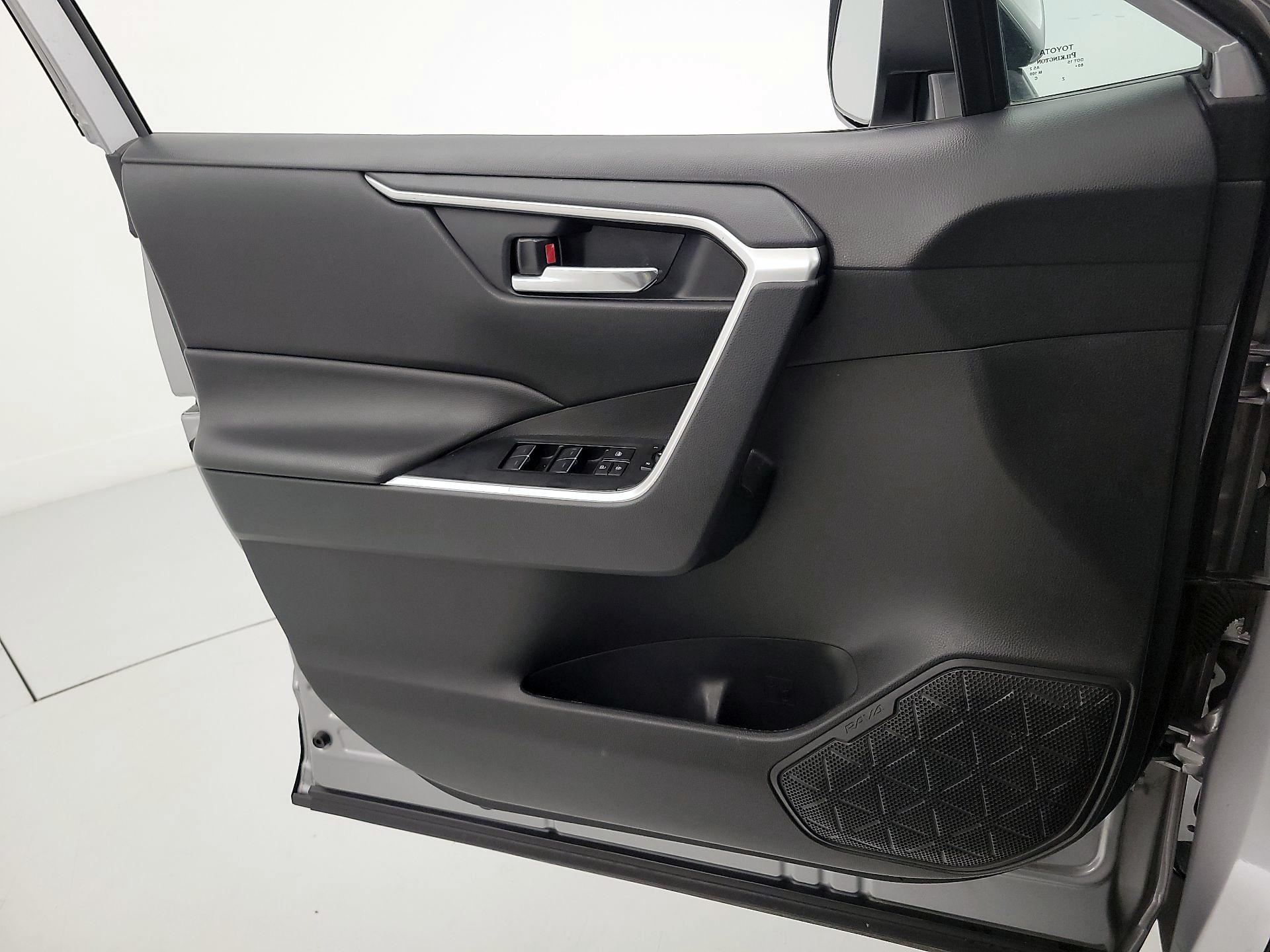 Thumbnail: 2024 Toyota RAV4 - 12