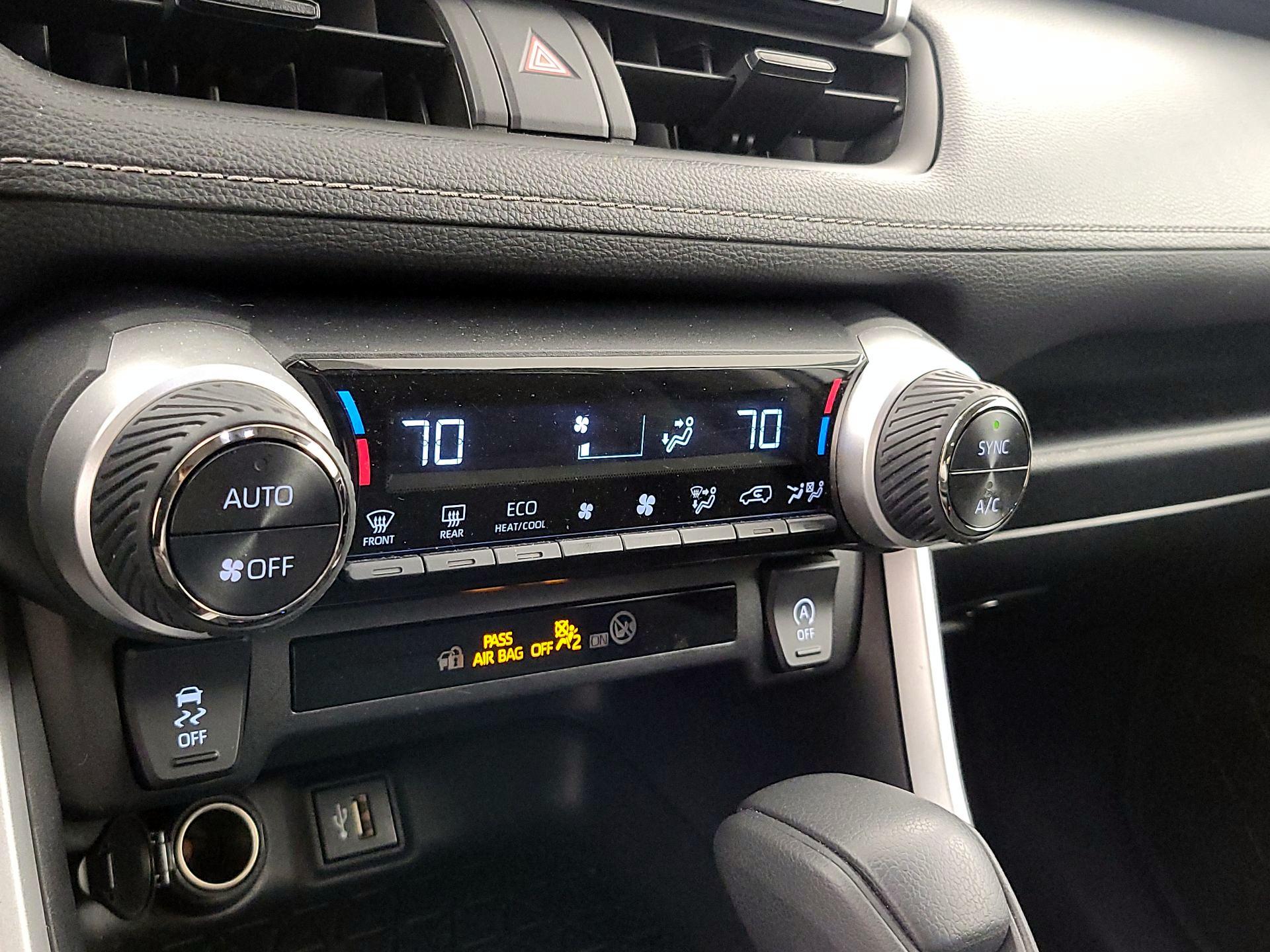 Thumbnail: 2024 Toyota RAV4 - 16