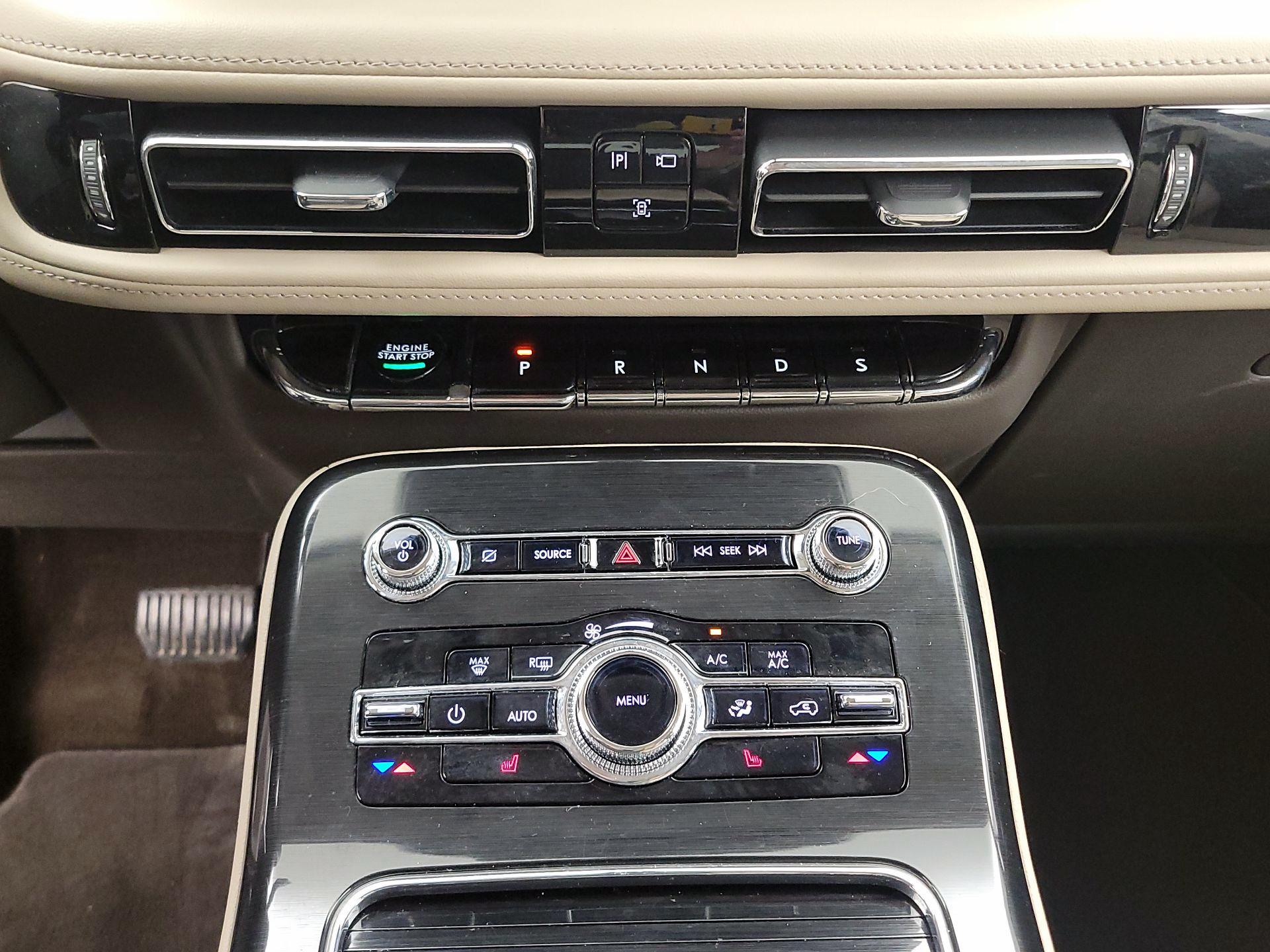 Thumbnail: 2023 Lincoln Nautilus - 17