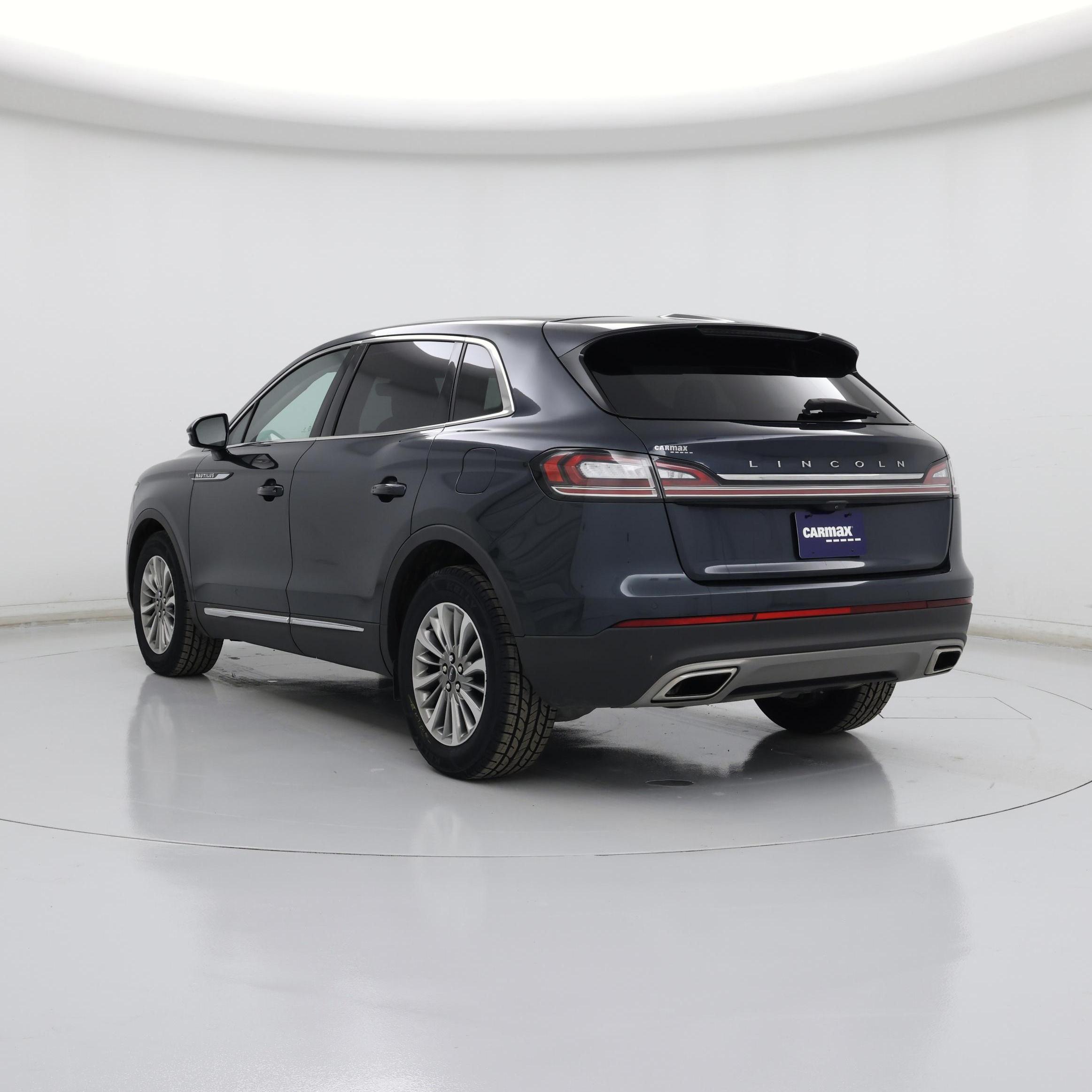 Thumbnail: 2023 Lincoln Nautilus - 2