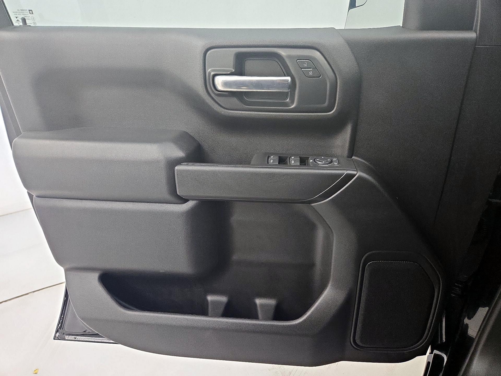 Thumbnail: 2020 Chevrolet Silverado 1500 - 12