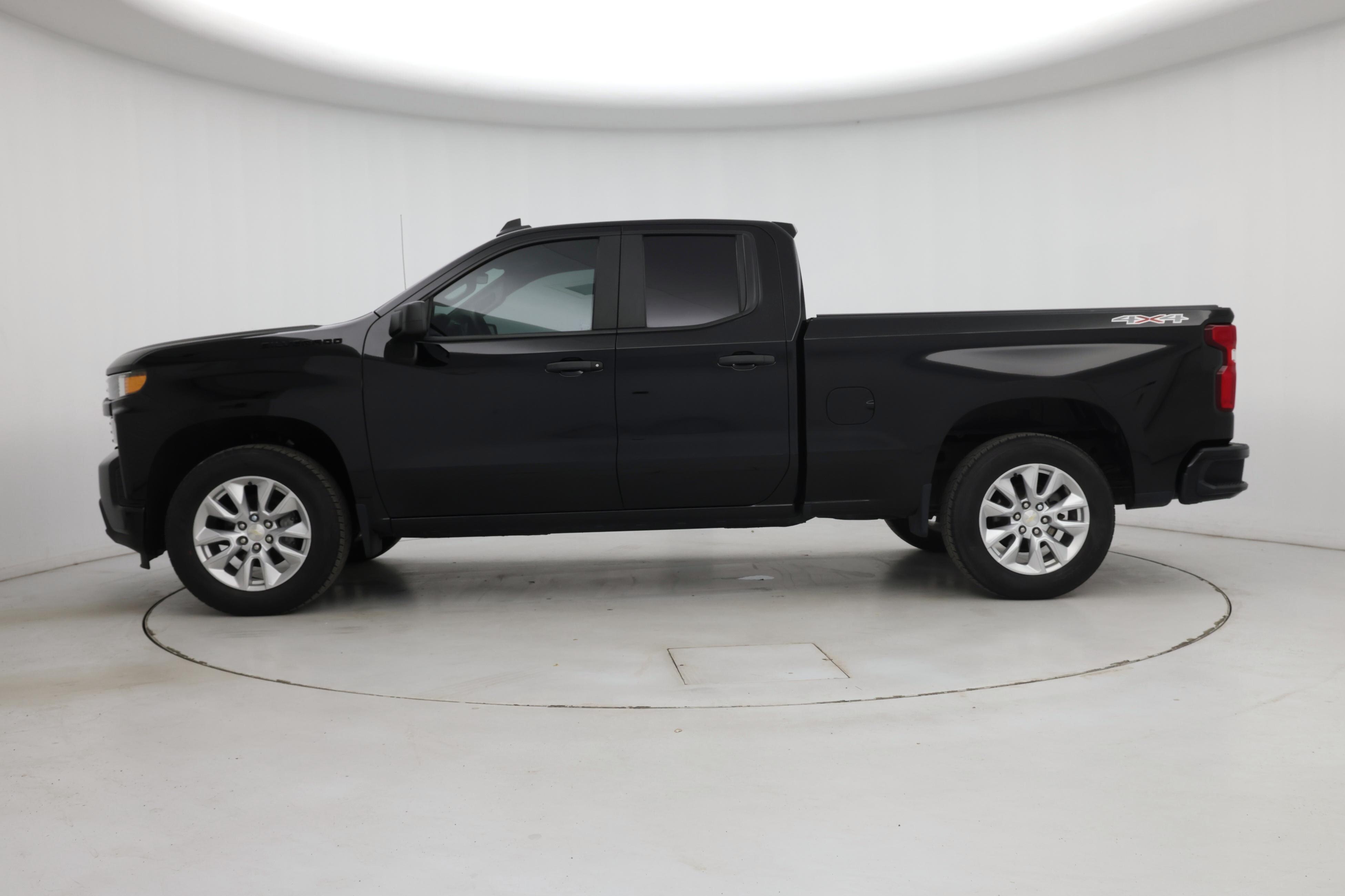 Thumbnail: 2020 Chevrolet Silverado 1500 - 3