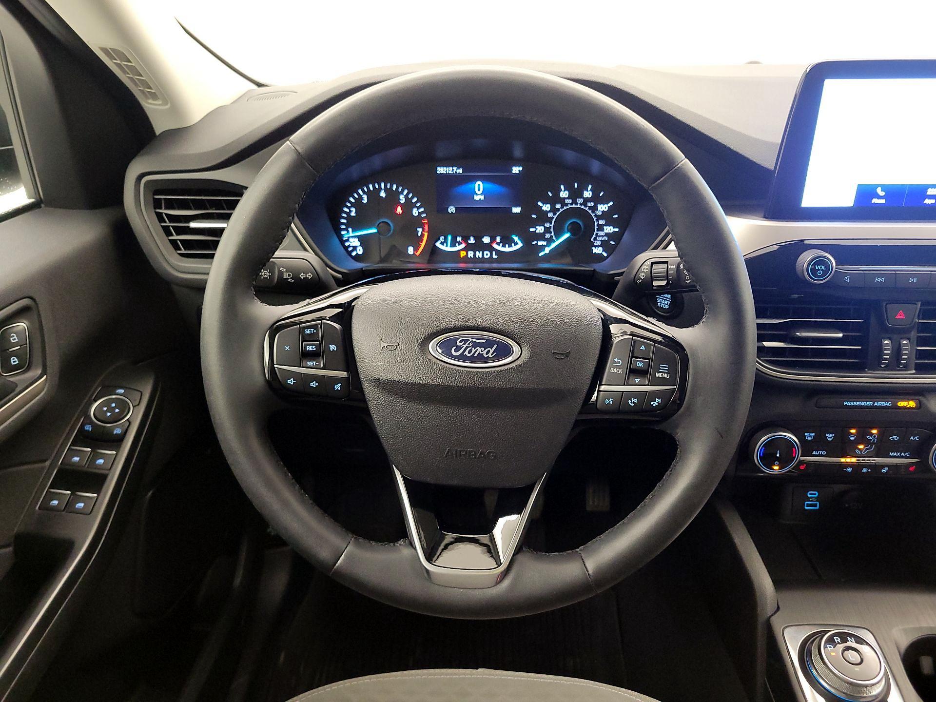 Thumbnail: 2022 Ford Escape - 10