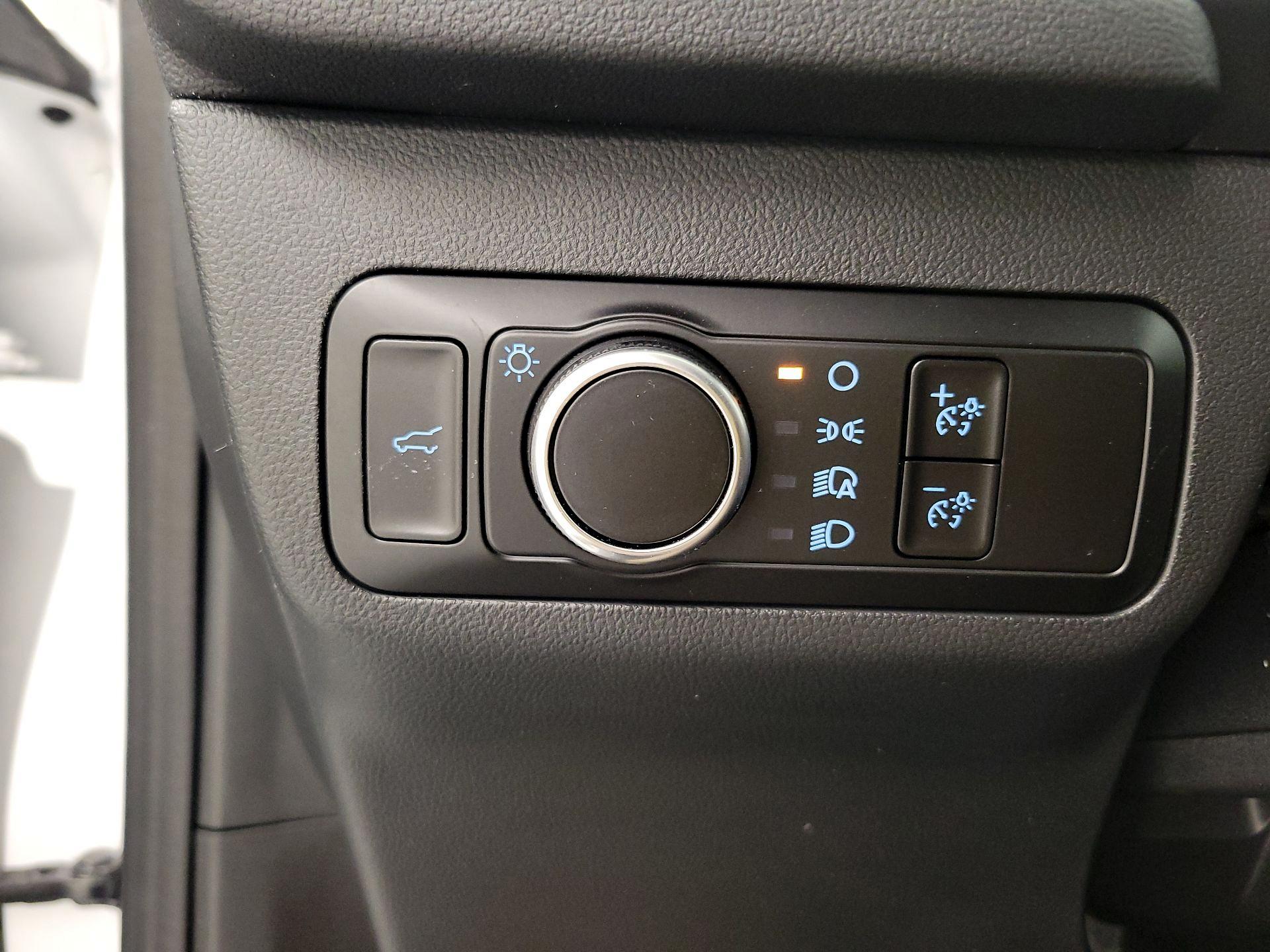 Thumbnail: 2022 Ford Escape - 13