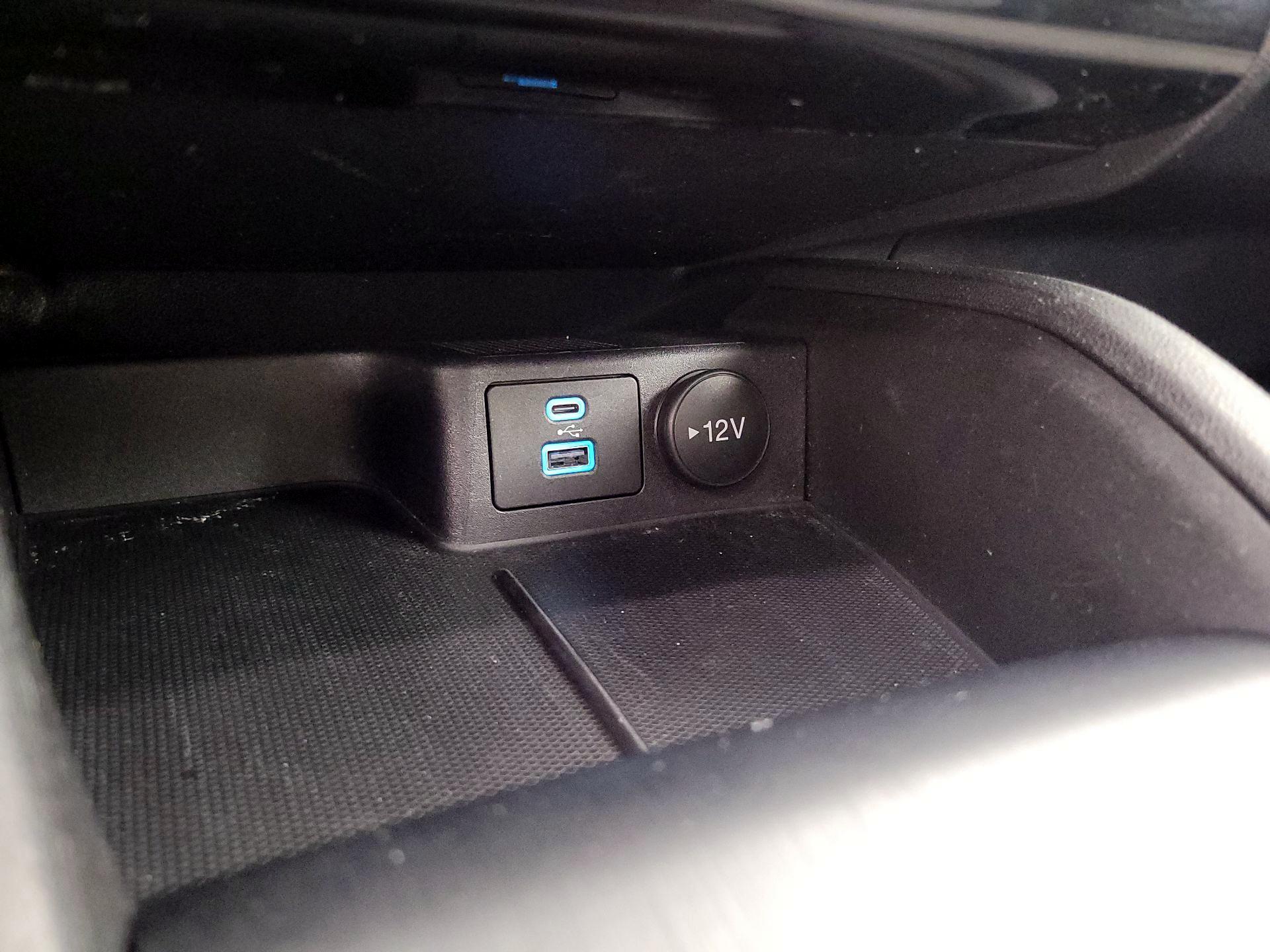 Thumbnail: 2022 Ford Escape - 18