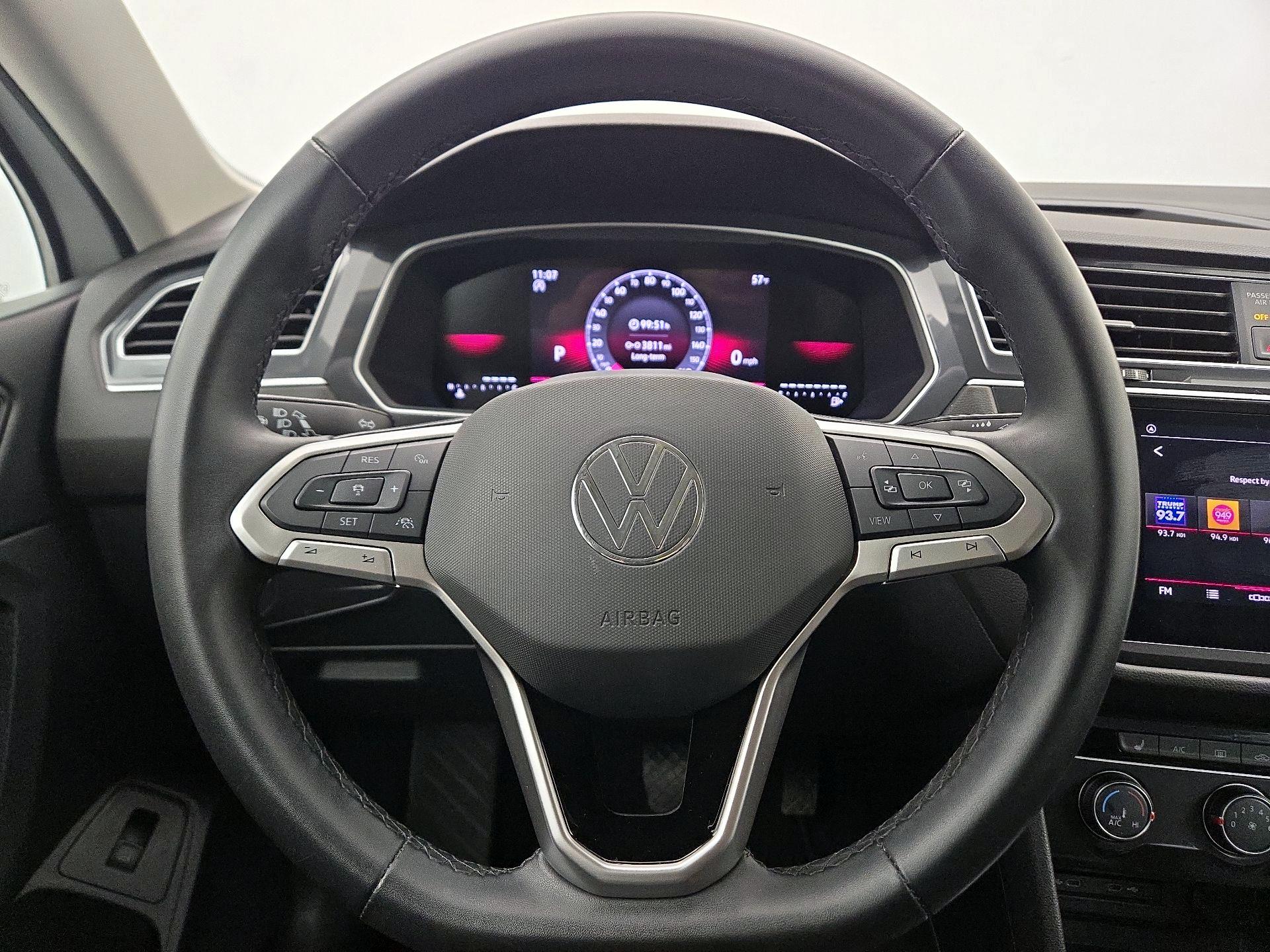 Thumbnail: 2024 Volkswagen Tiguan - 10