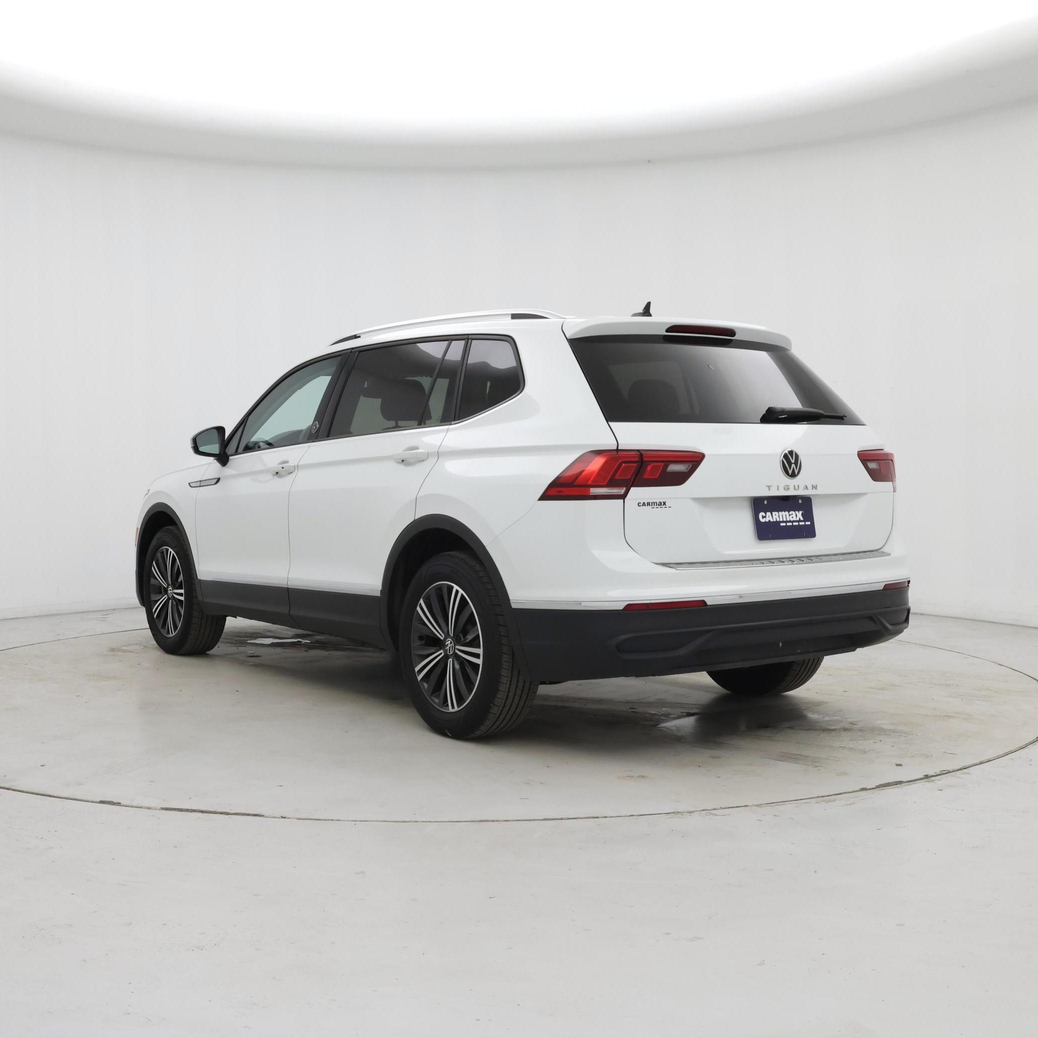 Thumbnail: 2024 Volkswagen Tiguan - 2