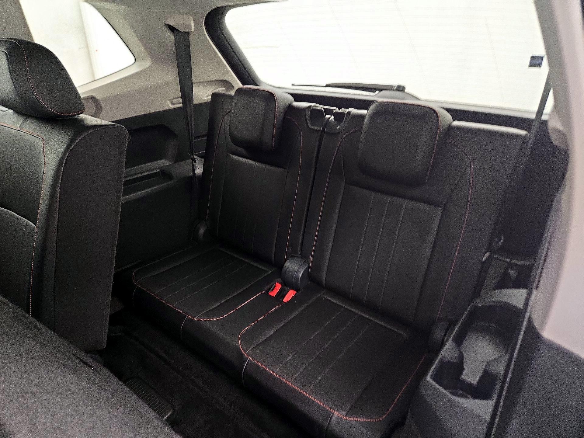 Thumbnail: 2024 Volkswagen Tiguan - 20