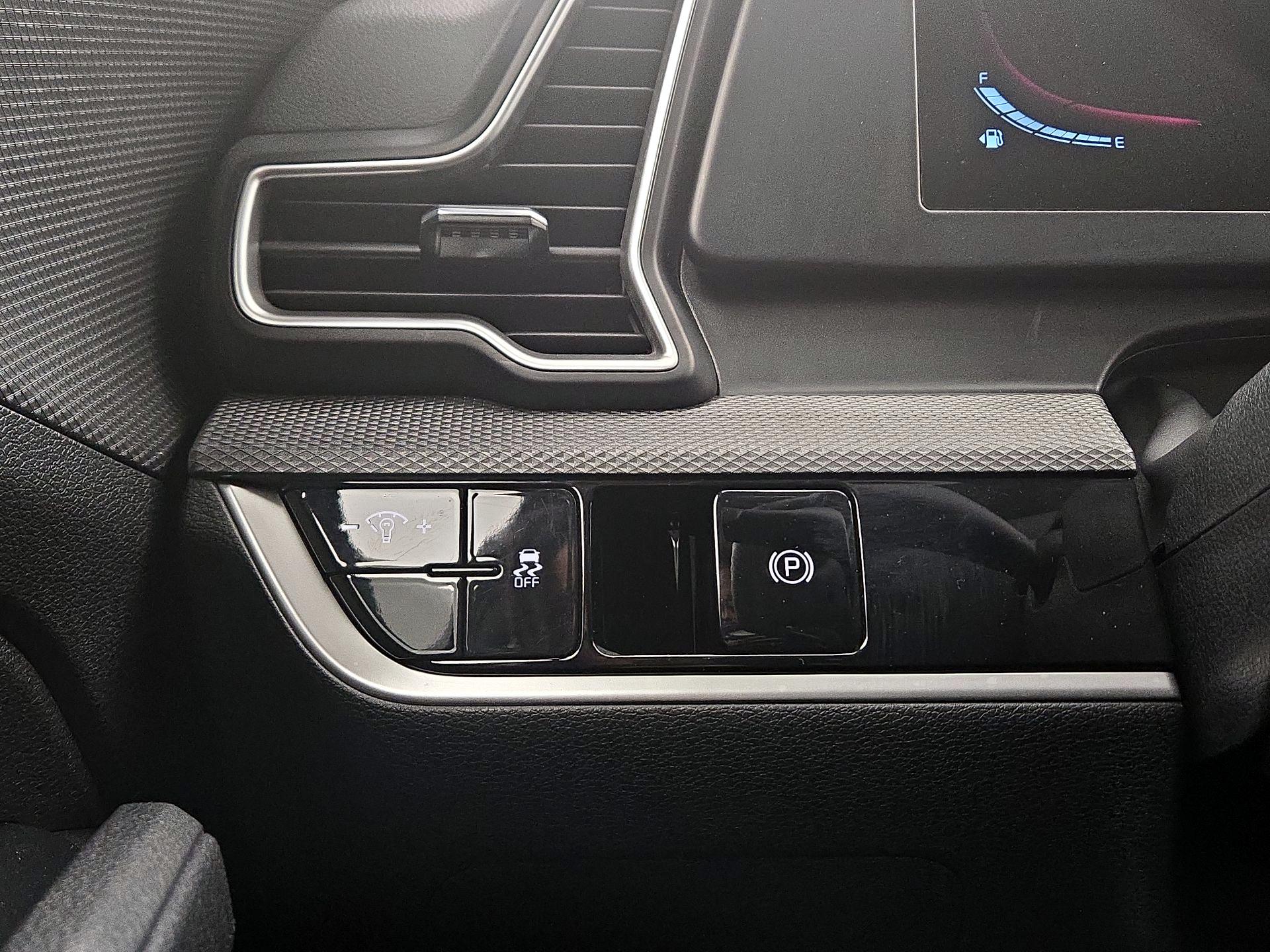 Thumbnail: 2024 Kia Sportage - 13