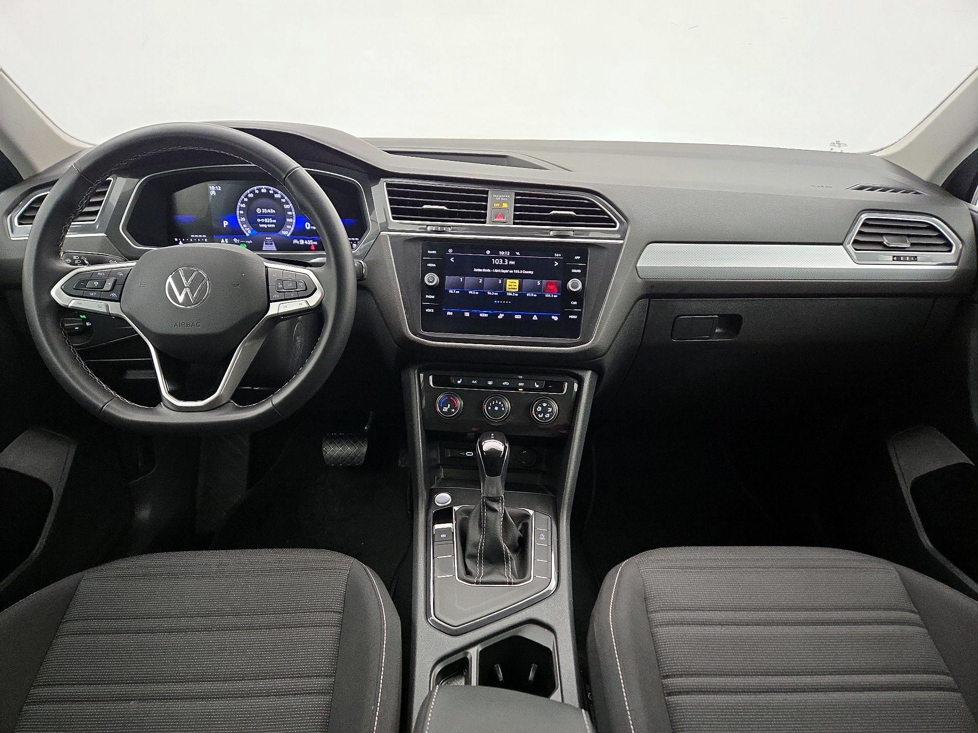 Thumbnail: 2024 Volkswagen Tiguan - 9