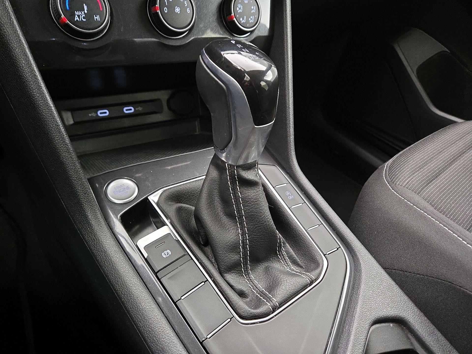 Thumbnail: 2024 Volkswagen Tiguan - 17