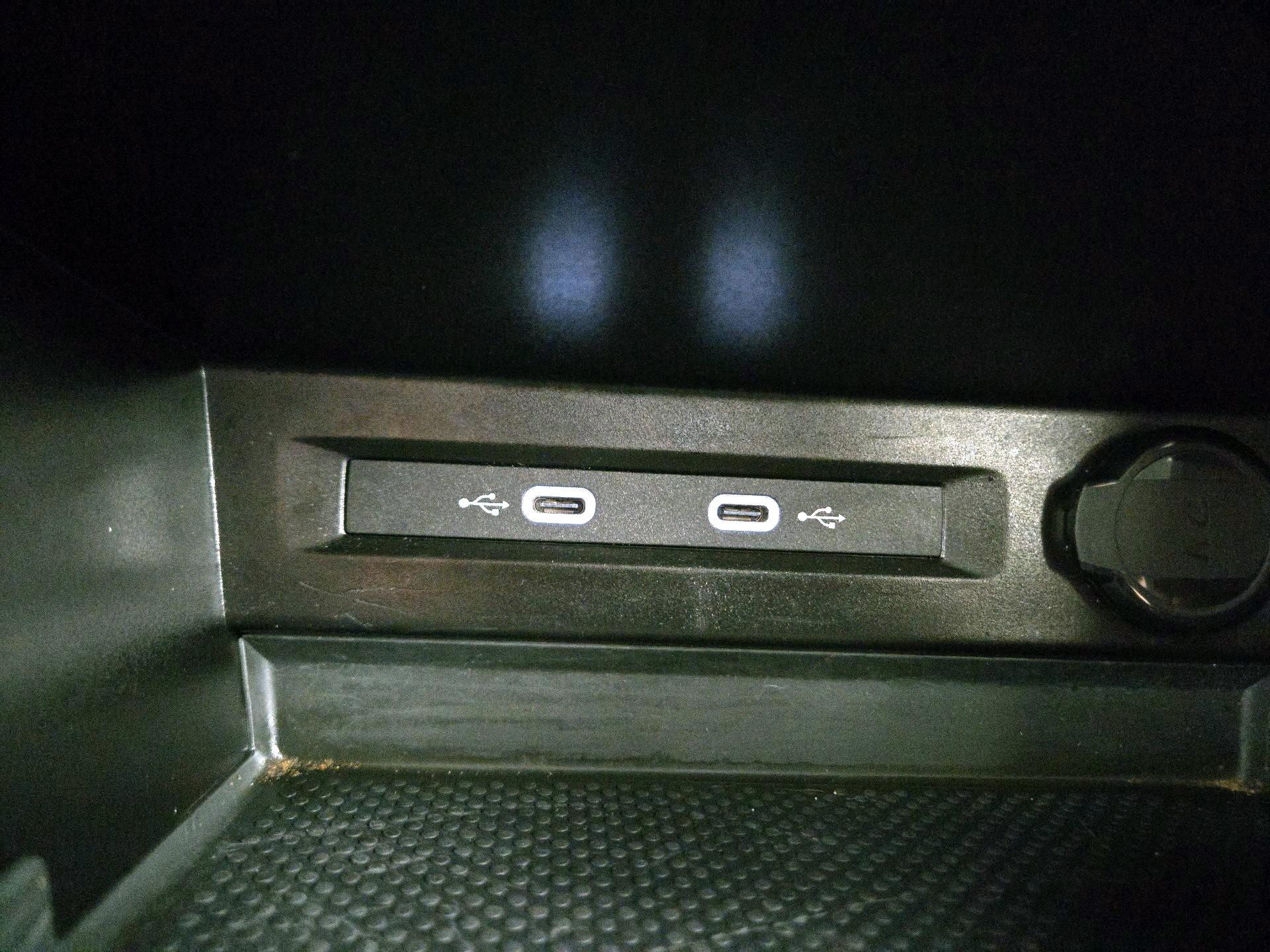 Thumbnail: 2024 Volkswagen Tiguan - 18