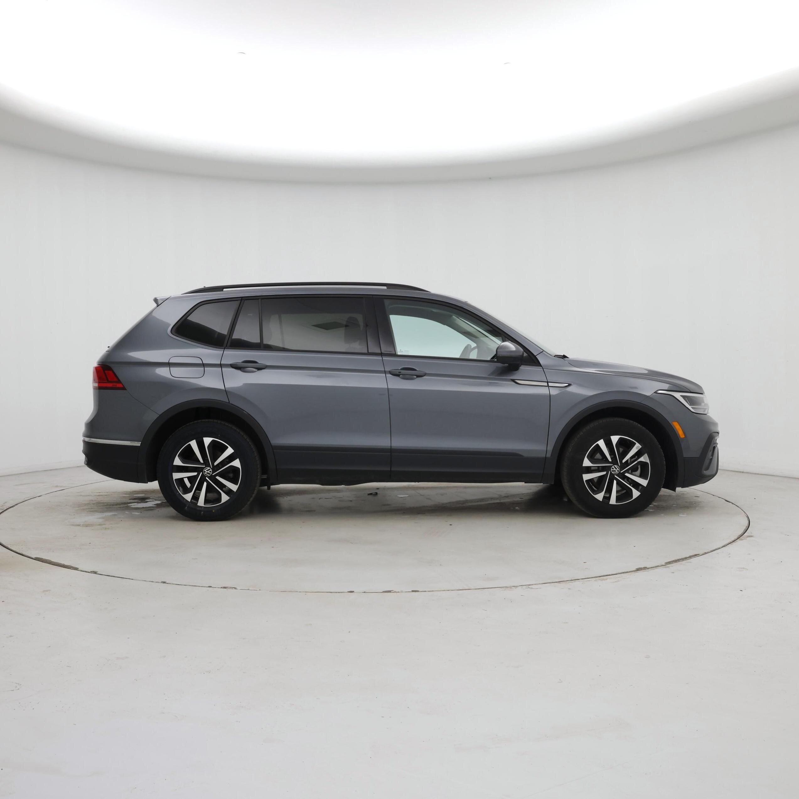 Thumbnail: 2024 Volkswagen Tiguan - 7