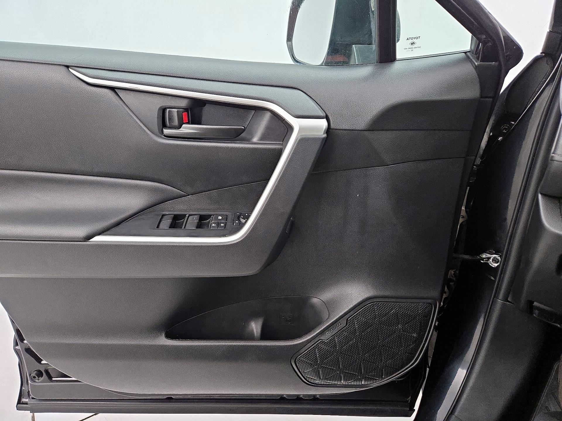 Thumbnail: 2024 Toyota RAV4 - 12