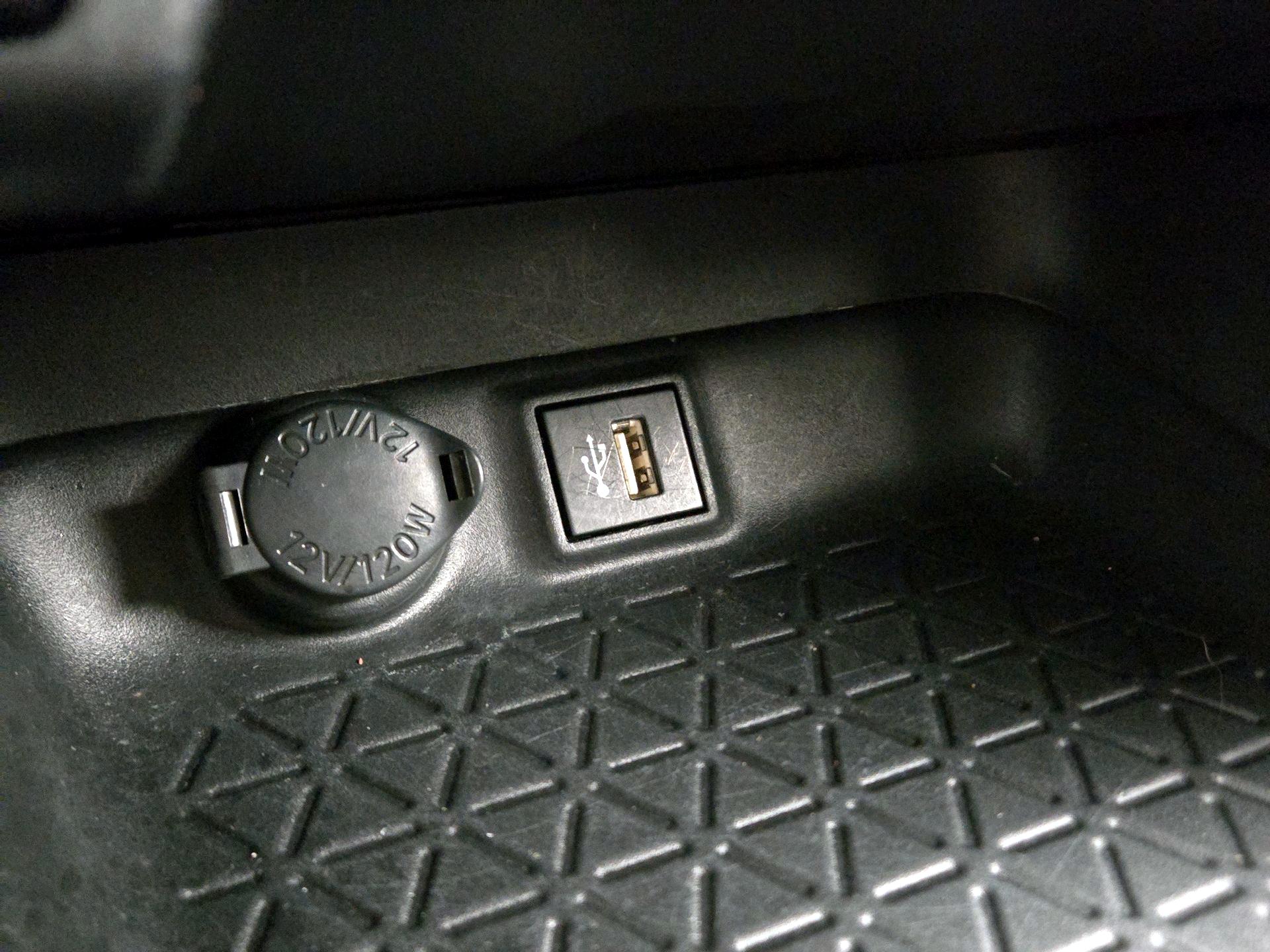 Thumbnail: 2024 Toyota RAV4 - 18