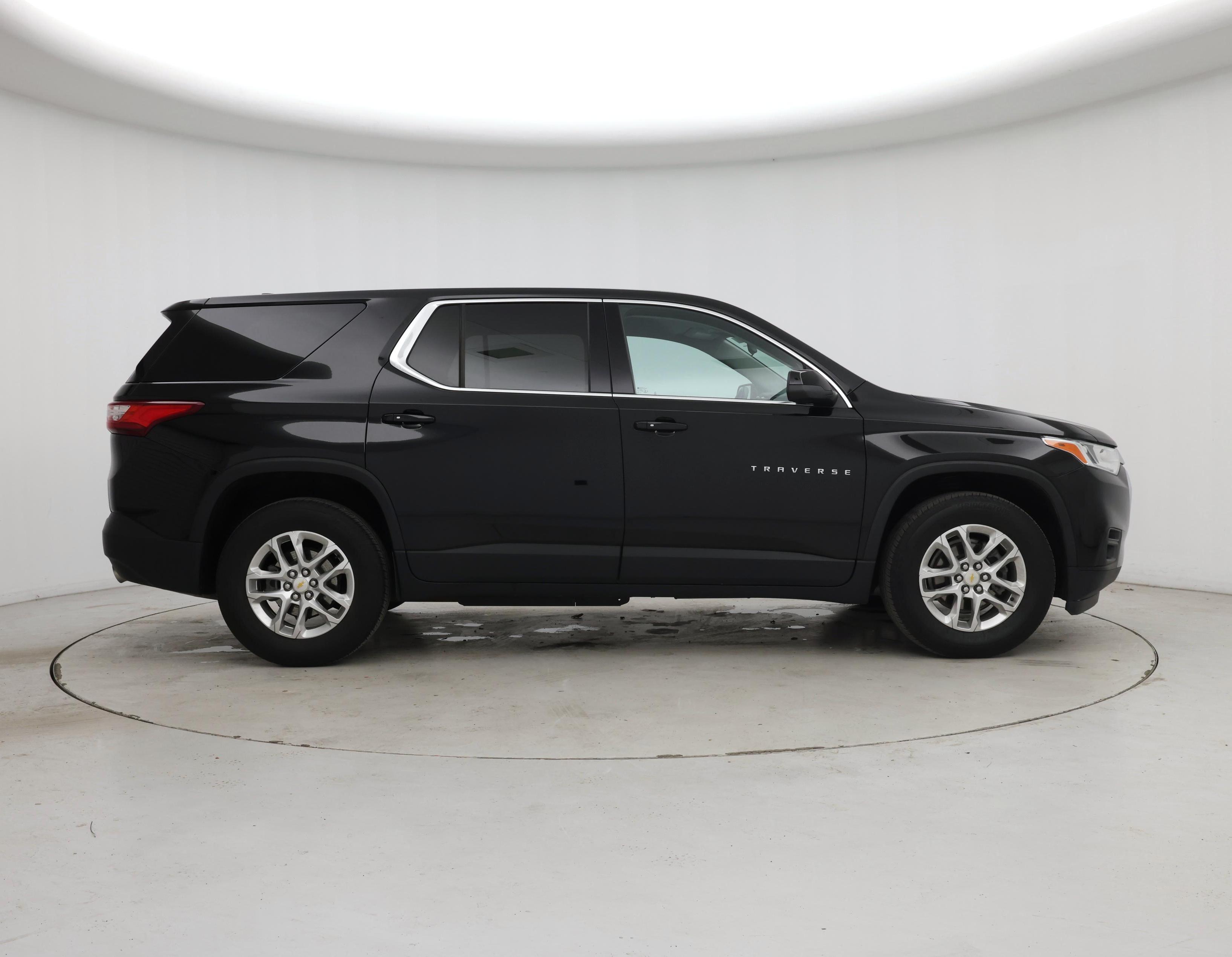 Thumbnail: 2021 Chevrolet Traverse - 7