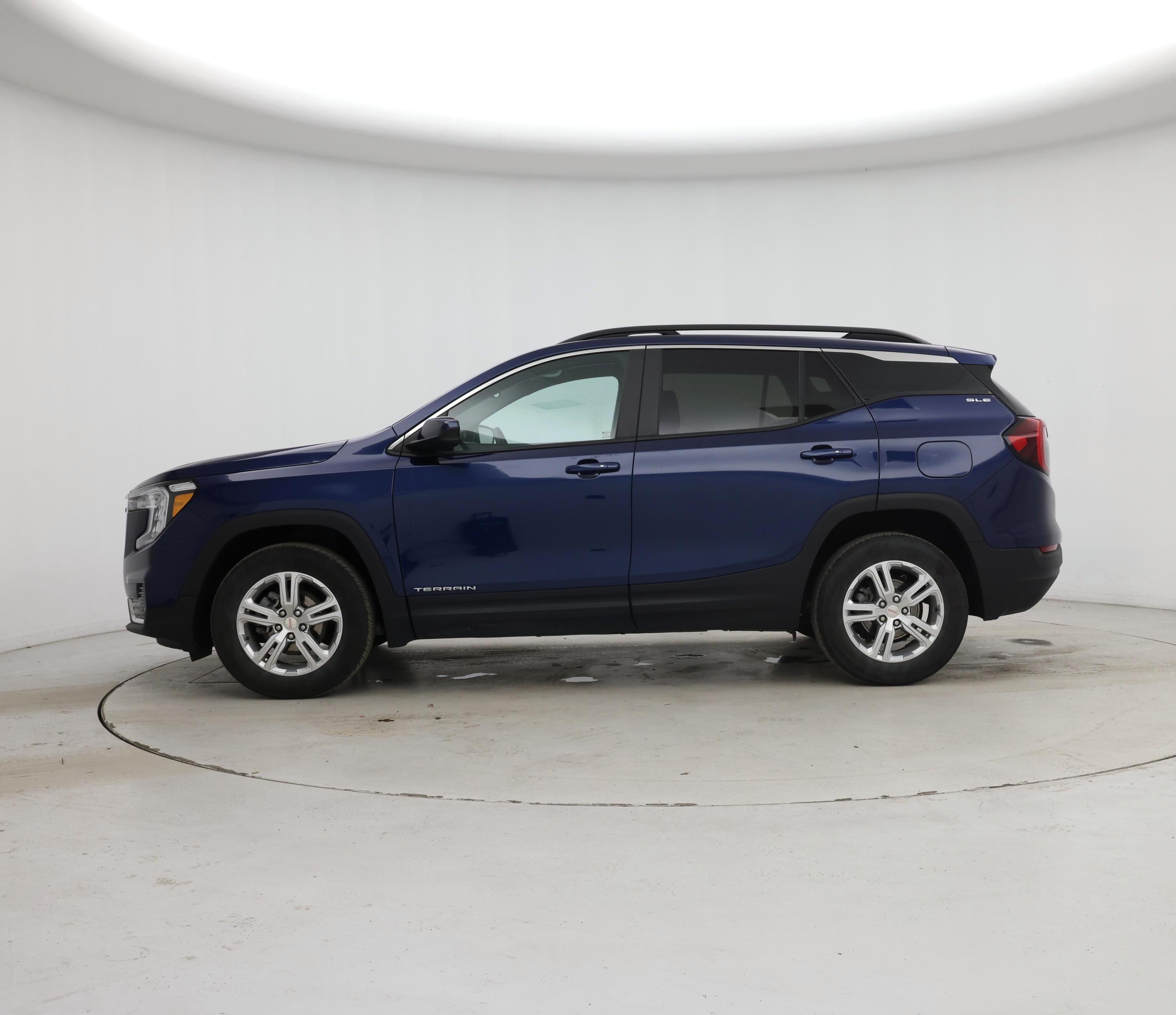 Thumbnail: 2022 GMC Terrain - 3