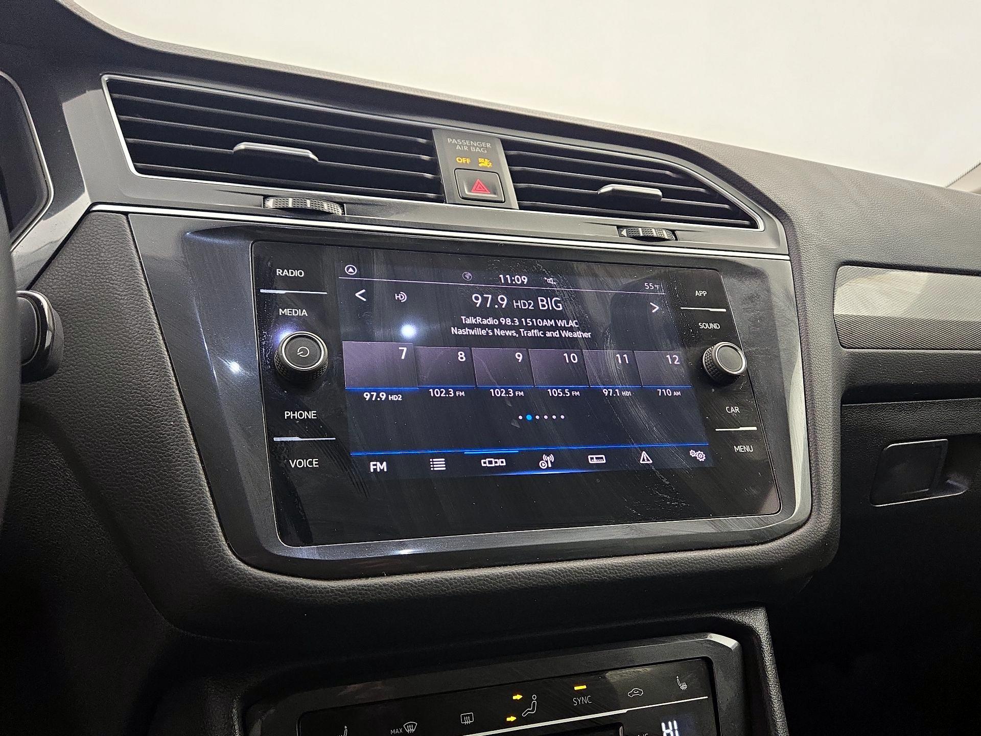 Thumbnail: 2024 Volkswagen Tiguan - 15