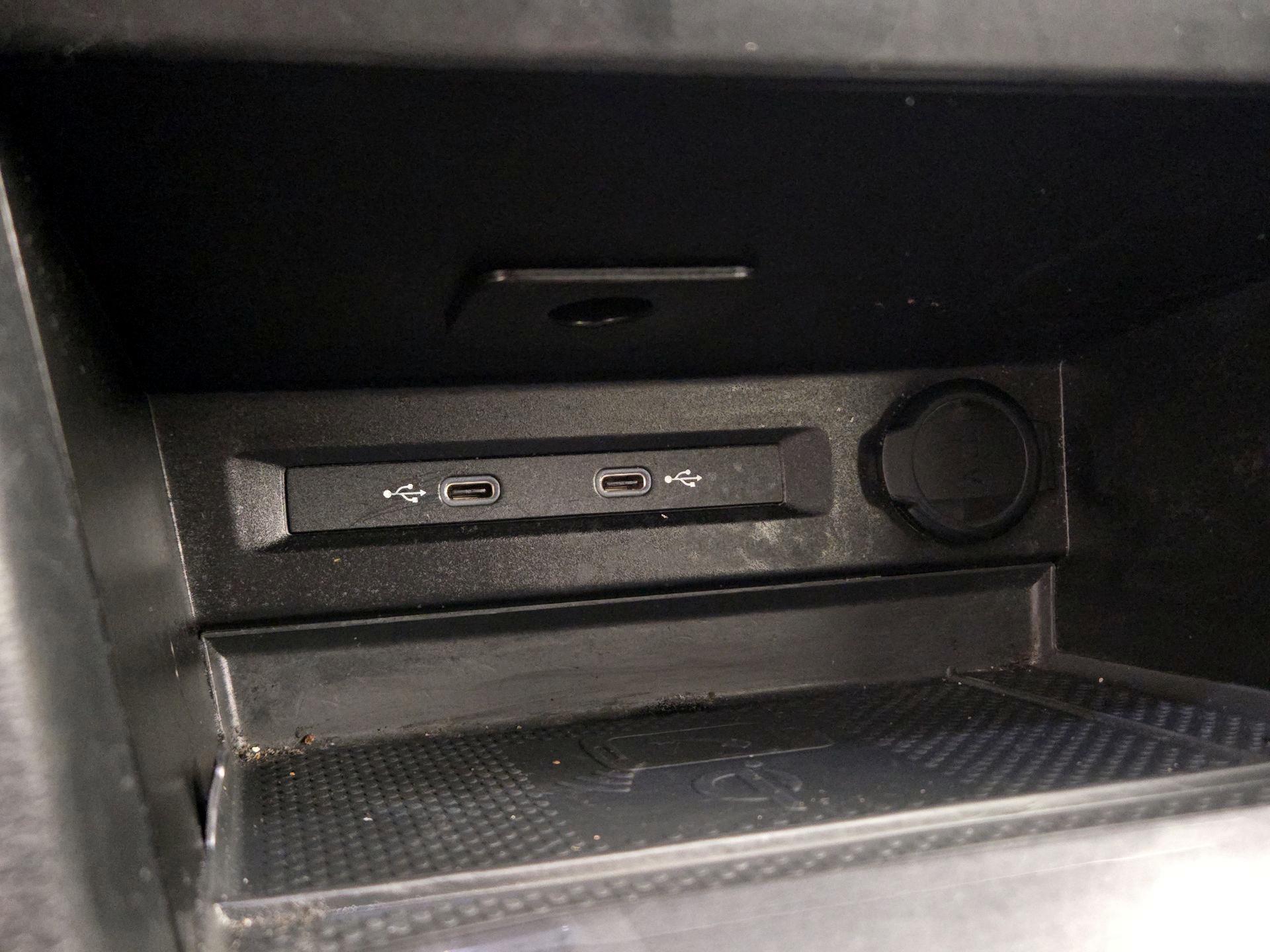 Thumbnail: 2024 Volkswagen Tiguan - 18