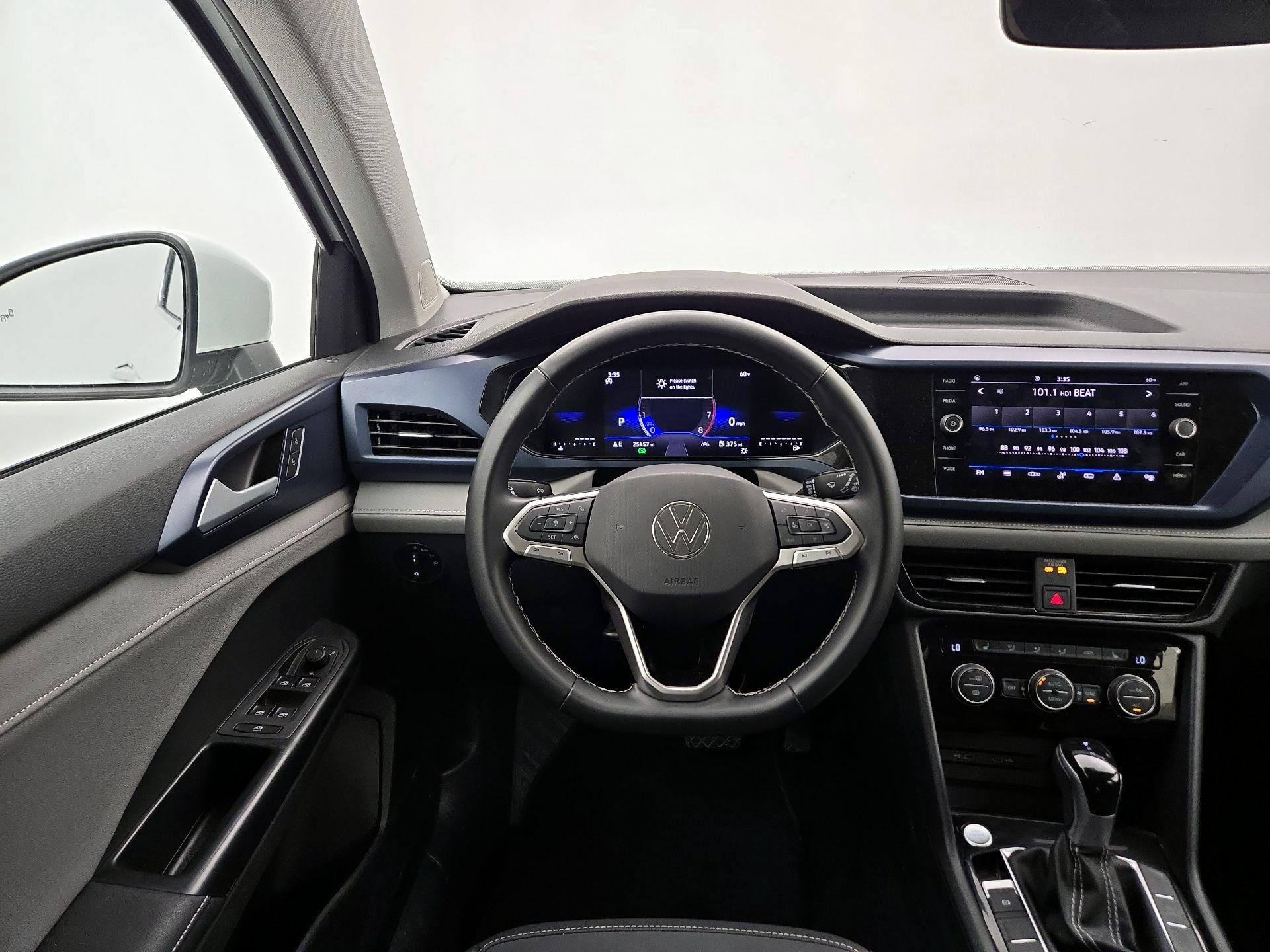 Thumbnail: 2024 Volkswagen Taos - 10