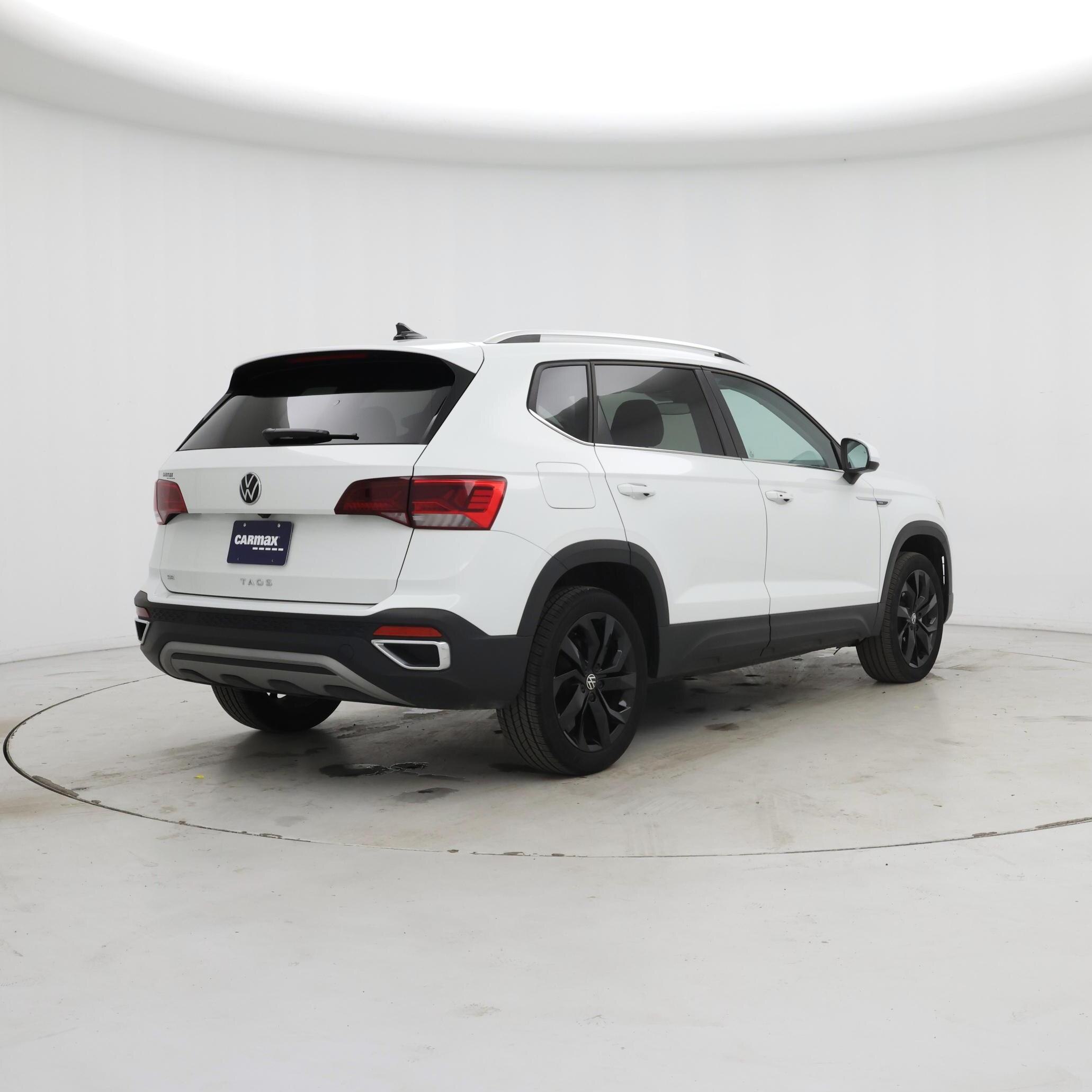 Thumbnail: 2024 Volkswagen Taos - 8